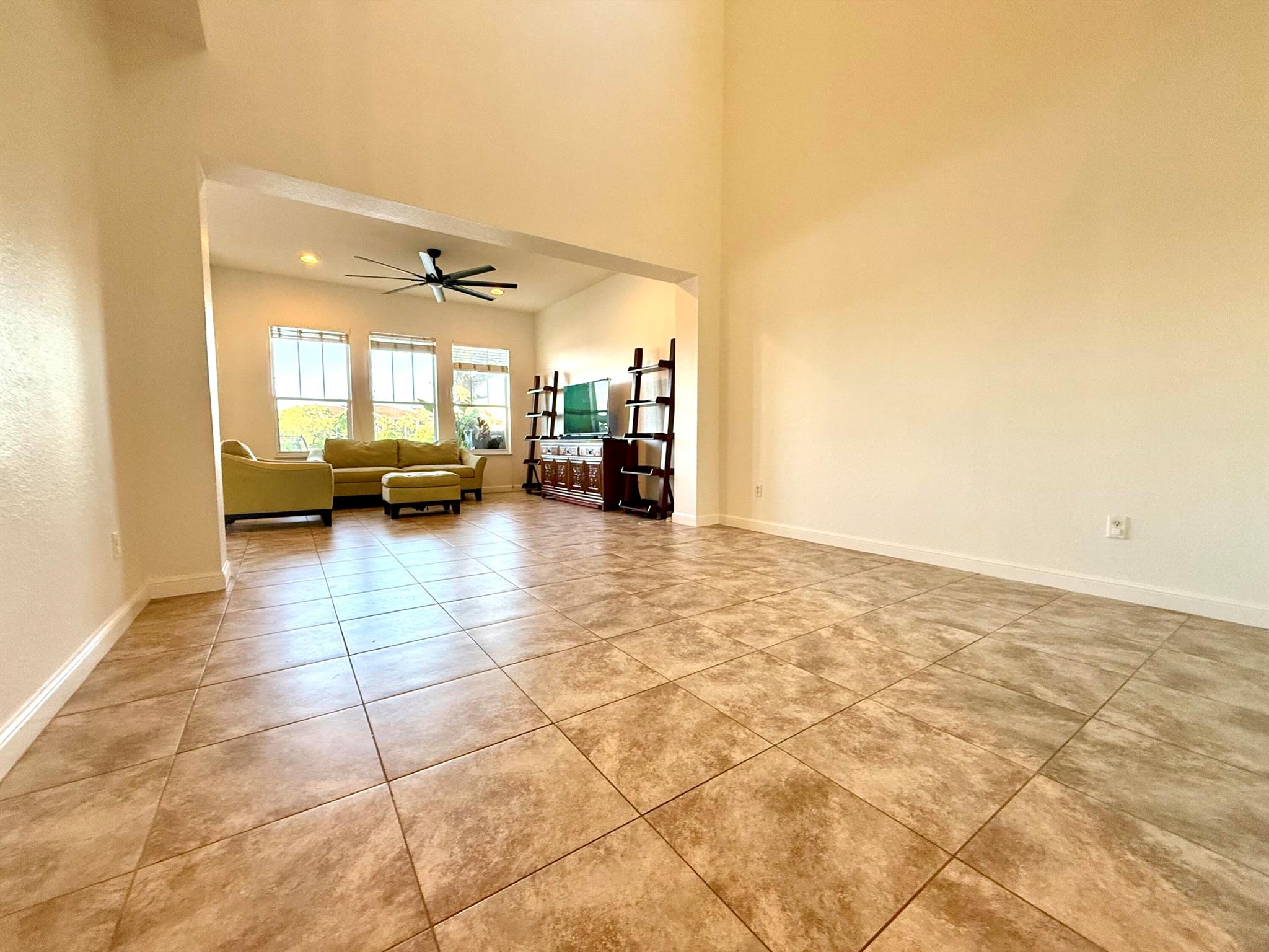 855 Marina Del Ray Lane 2
