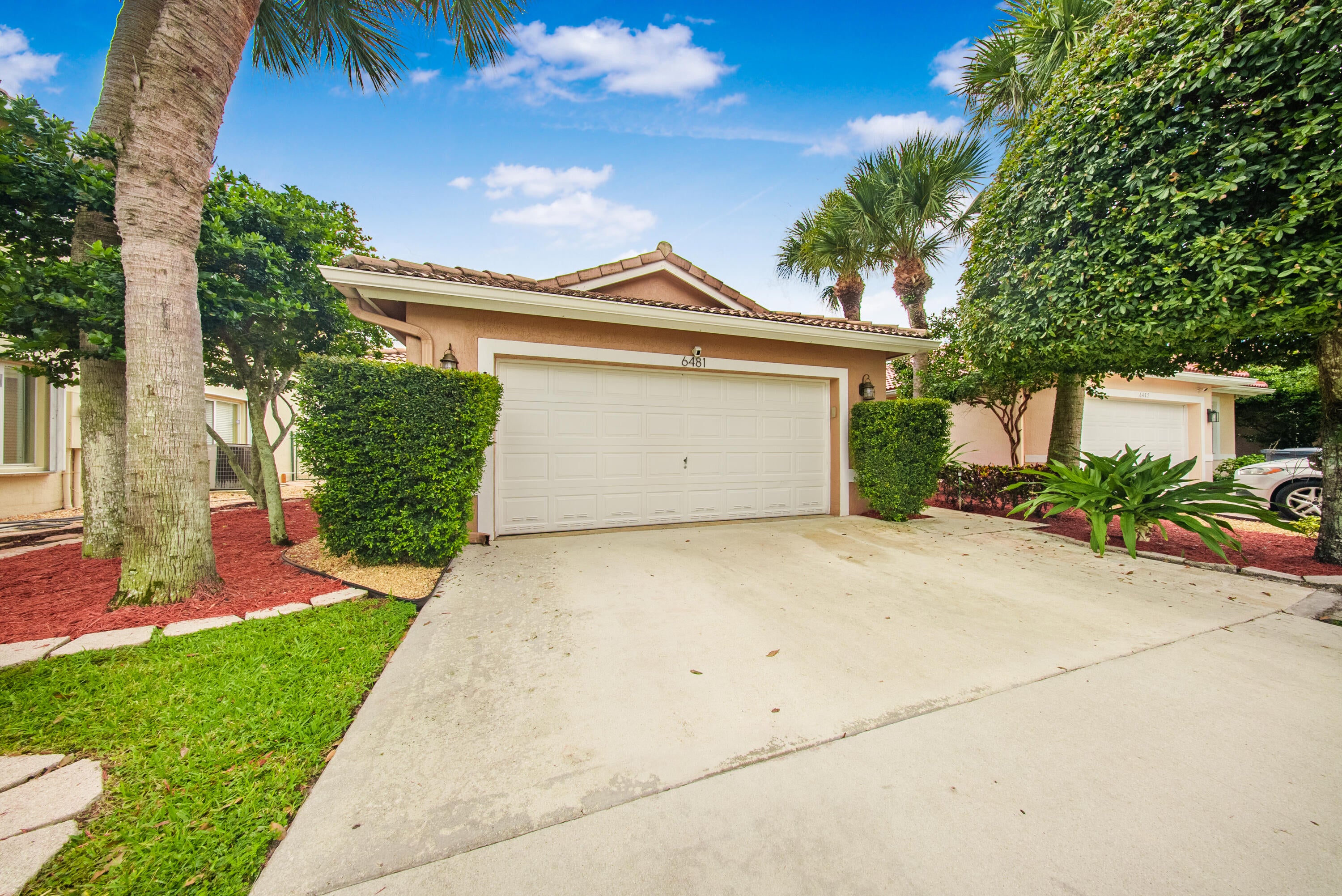 6481 Willoughby Circle