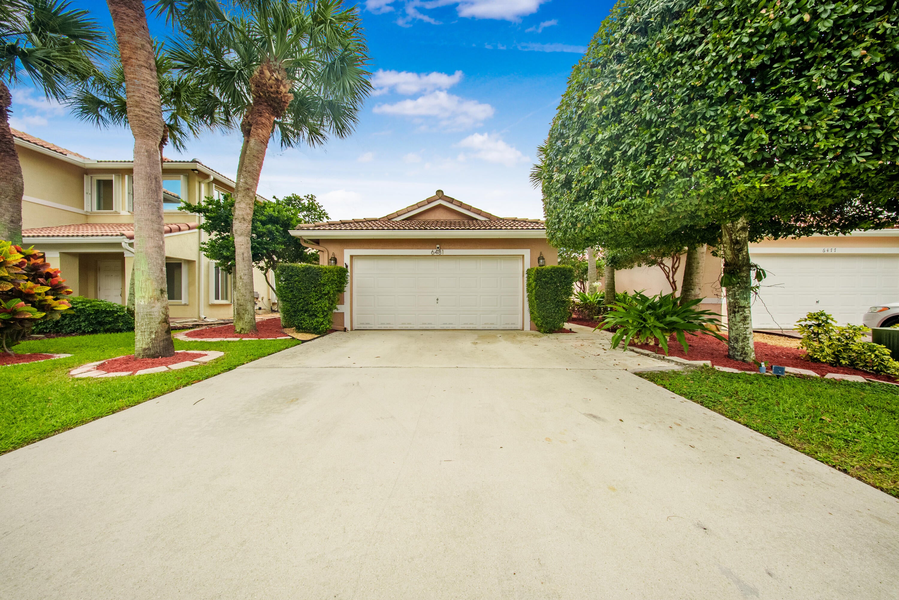 6481 Willoughby Circle