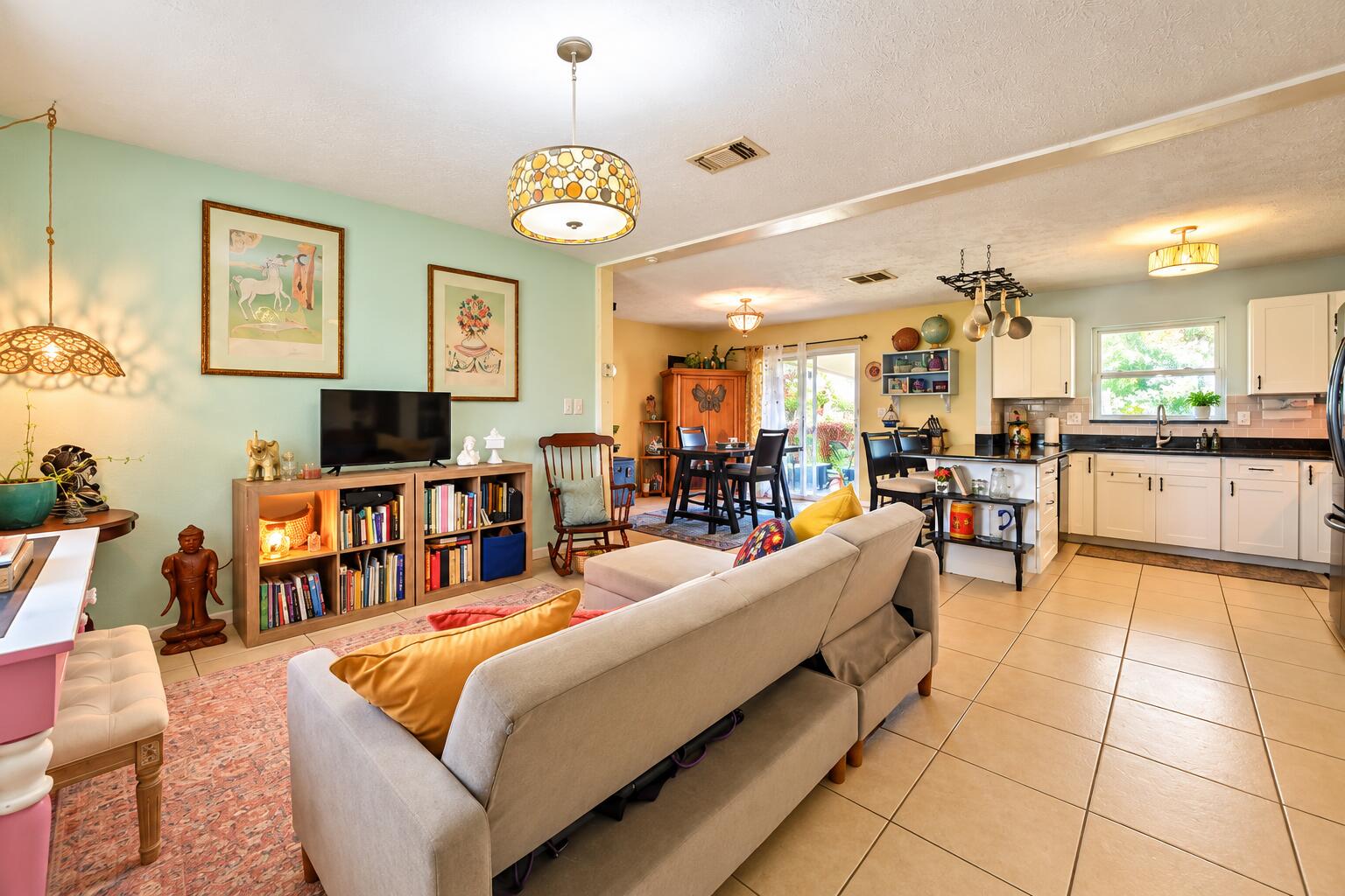 4702 Myrtle Drive