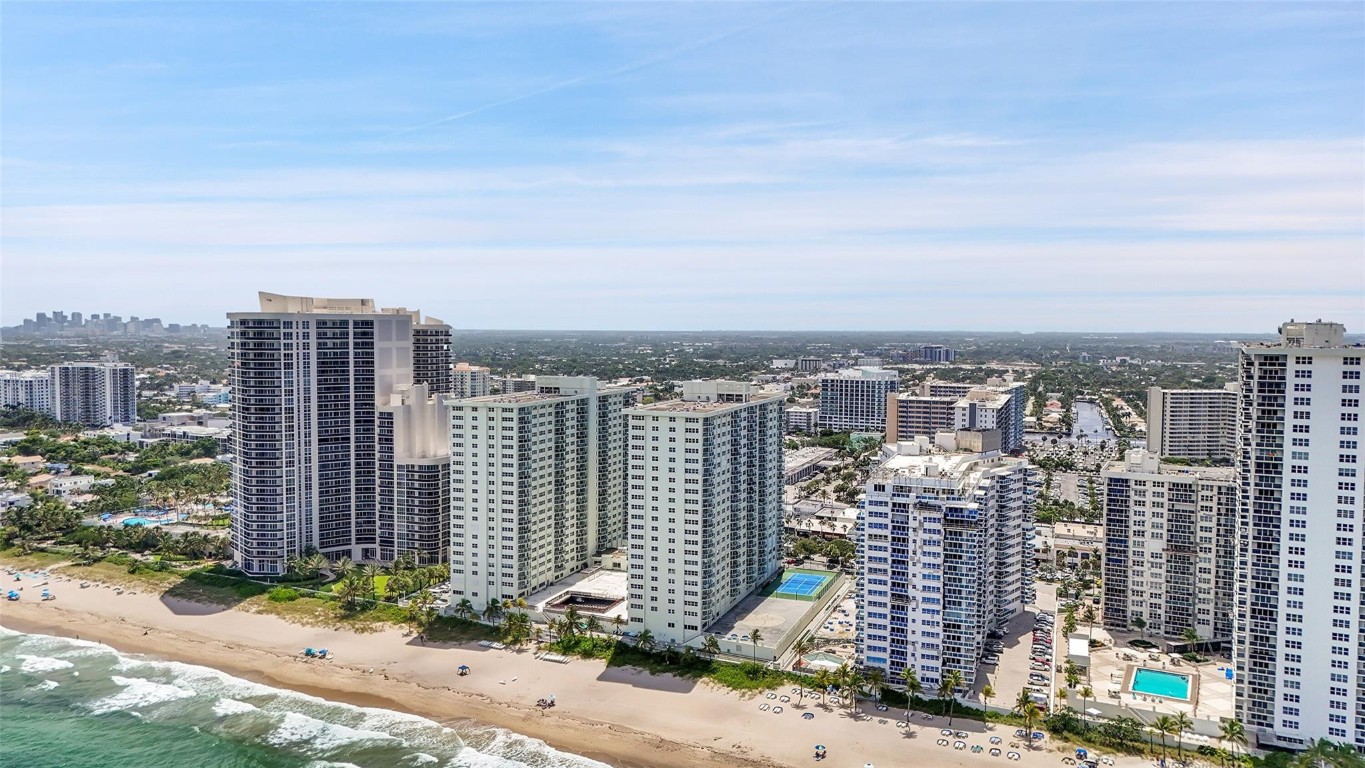 SOUTHPOINT CONDOMINIUM - Residential