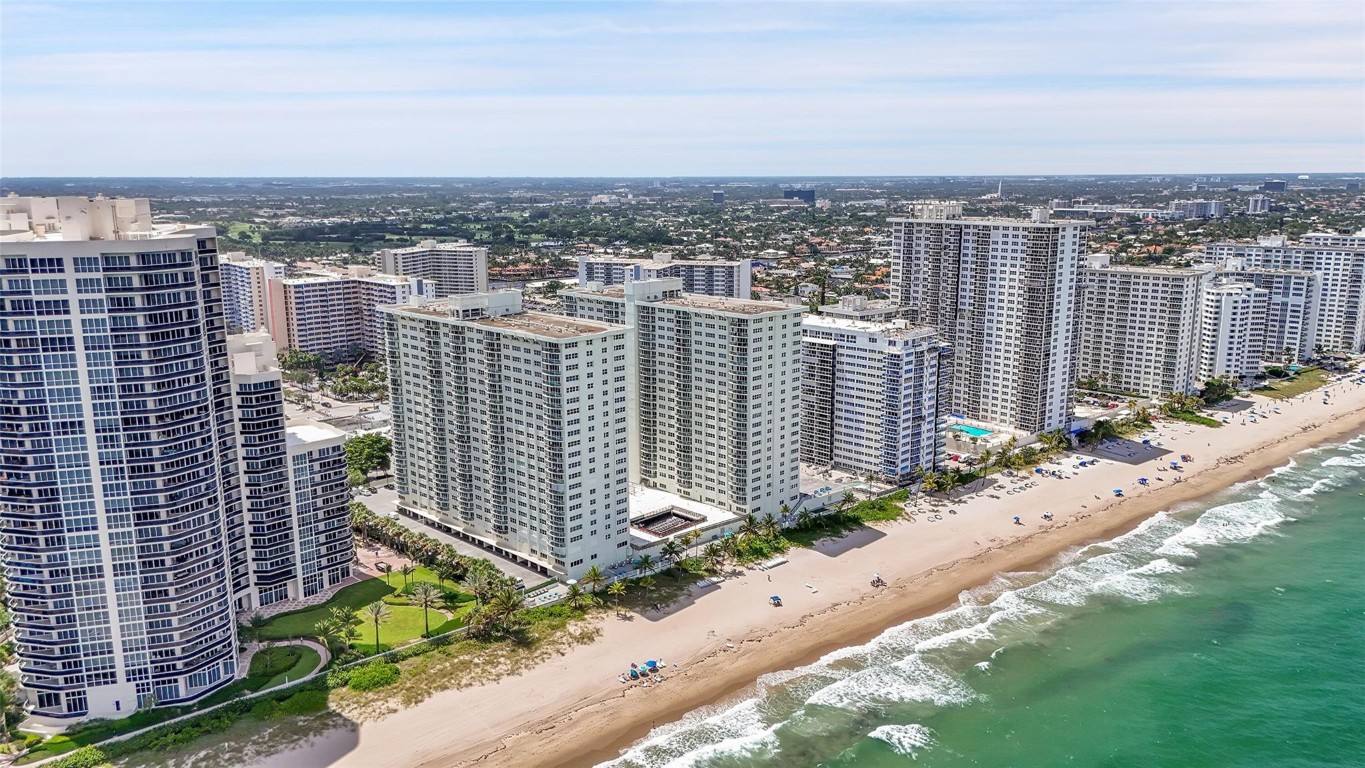 SOUTHPOINT CONDOMINIUM - Residential