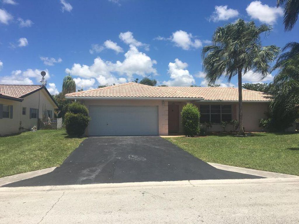 Photo of 10945 NW 40 Street, Coral Springs, FL 33065 (MLS # R11074521)