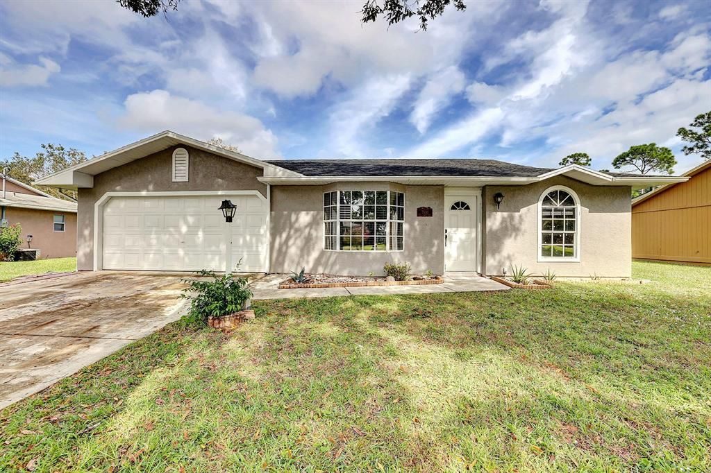 Photo of 7500 Paso Robles Boulevard, Fort Pierce, FL 34951 (MLS # R10758643)
