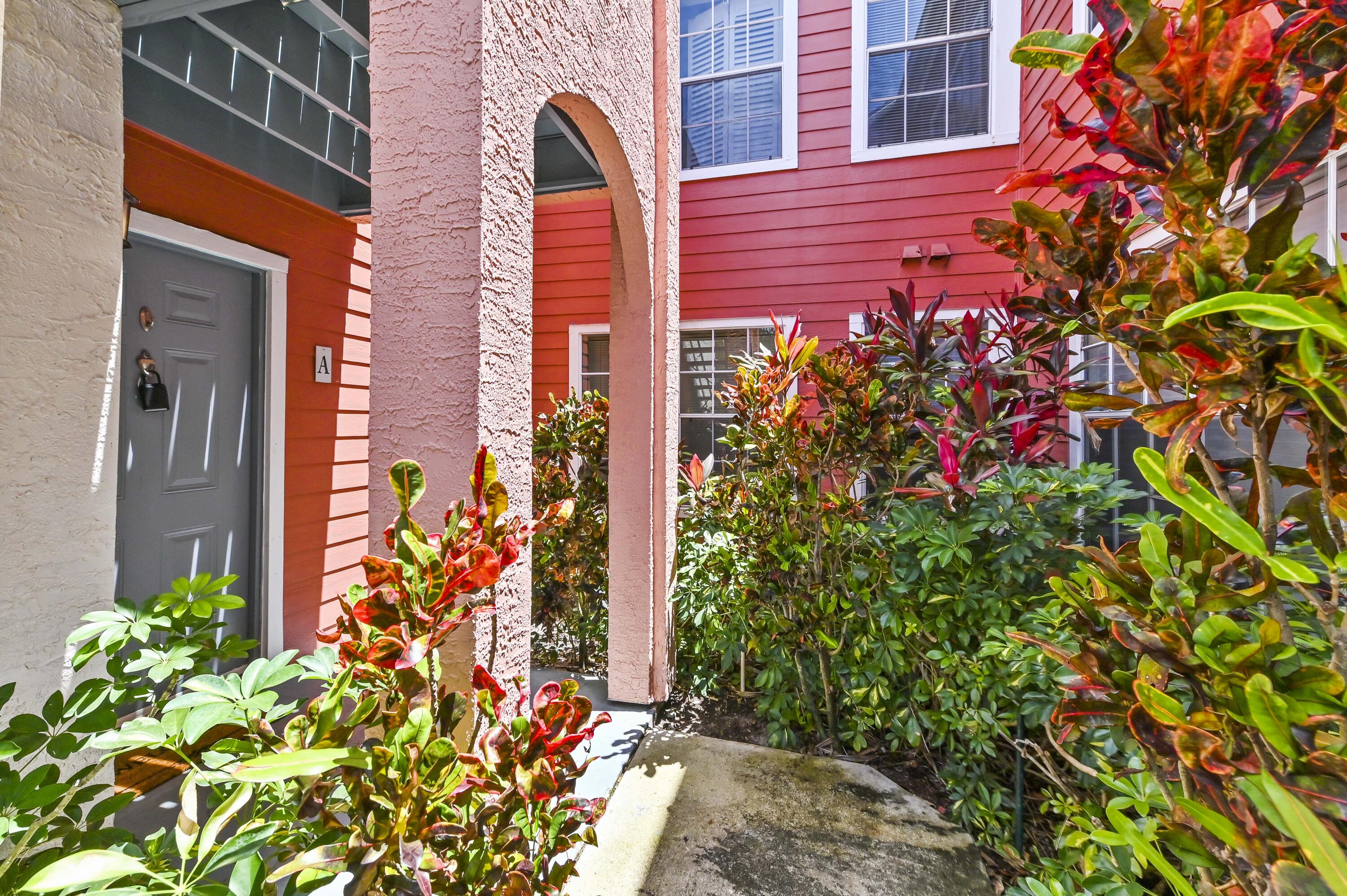 1055 Crystal Way A