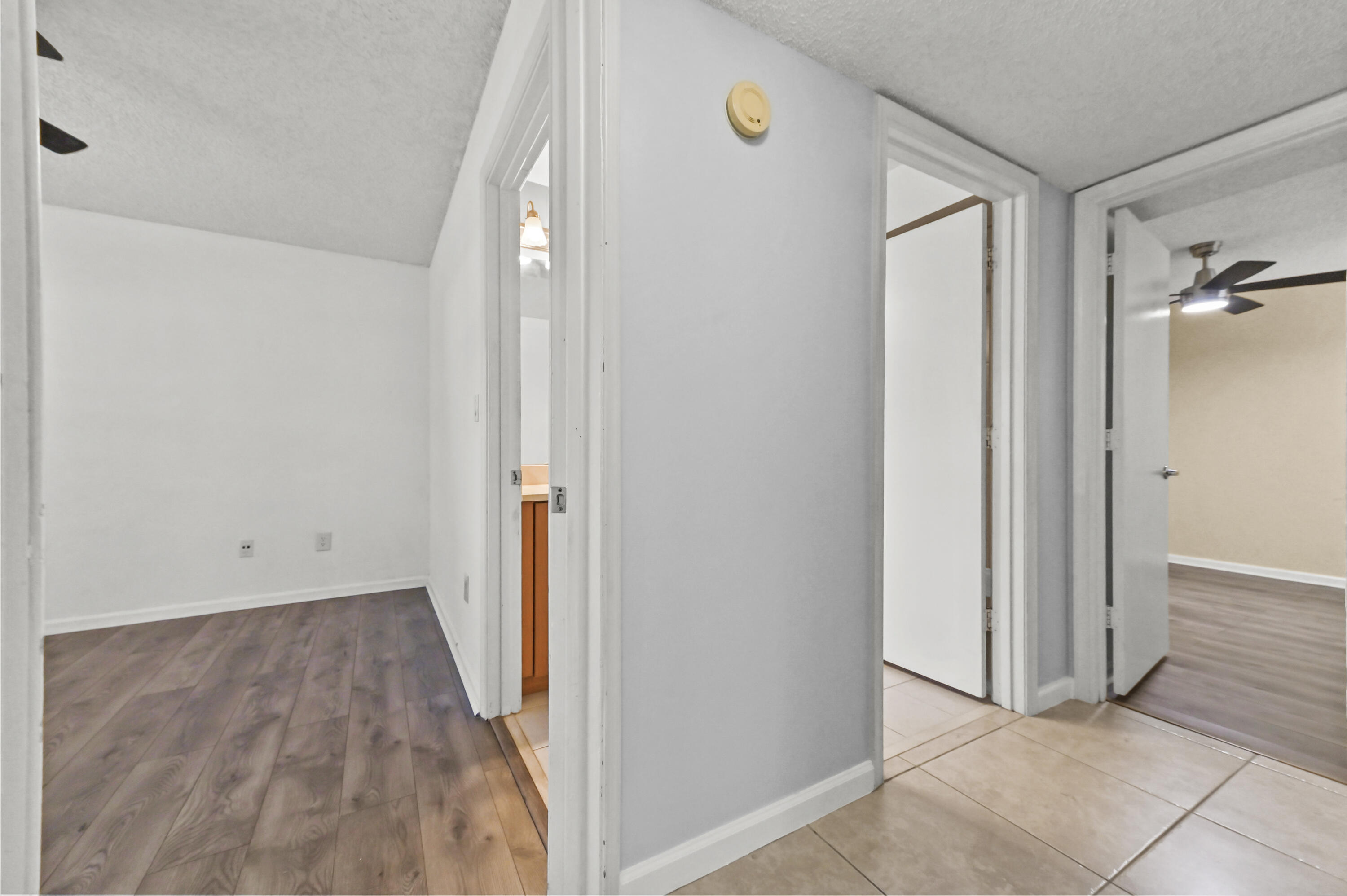 BAHIA AT DELRAY CONDO - Residential Lease