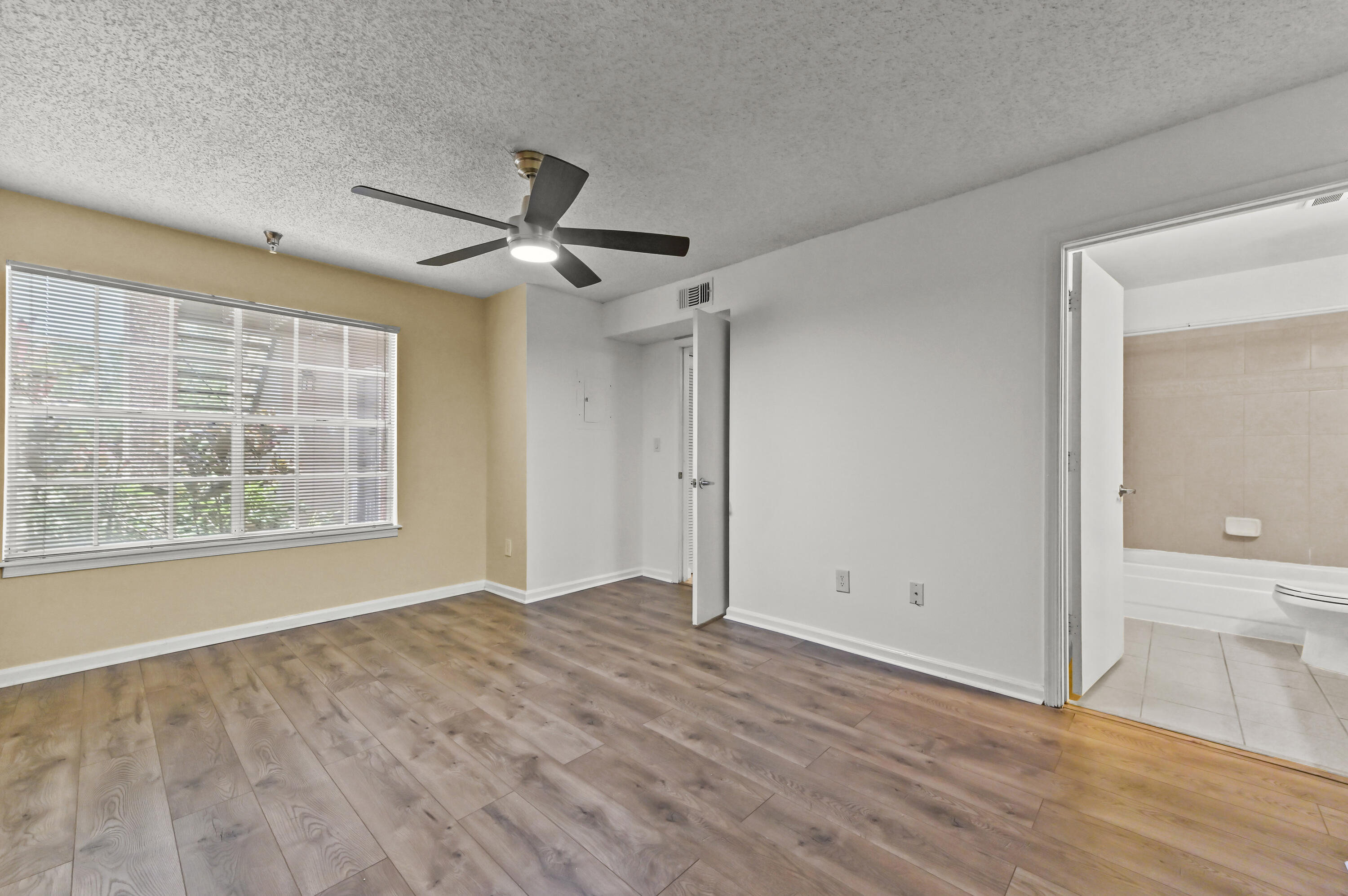 BAHIA AT DELRAY CONDO - Residential Lease