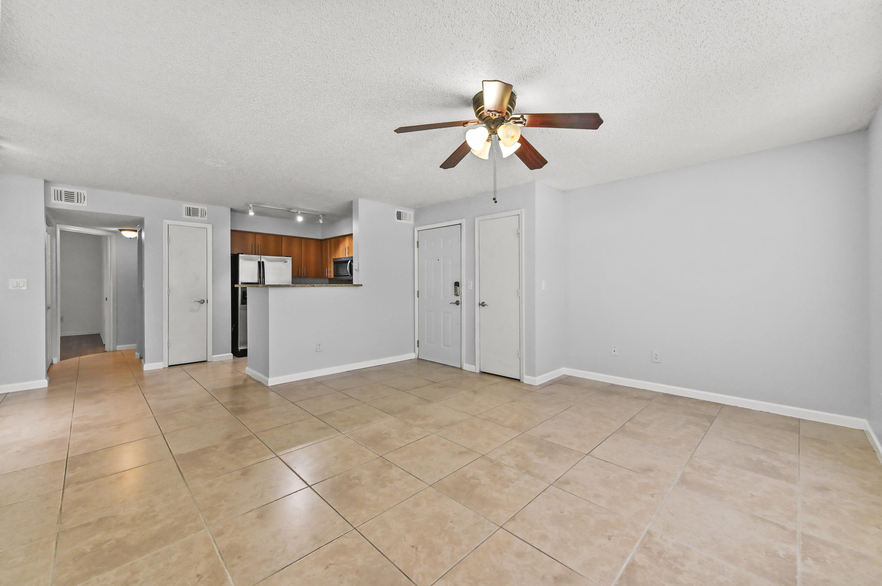 BAHIA AT DELRAY CONDO - Residential Lease