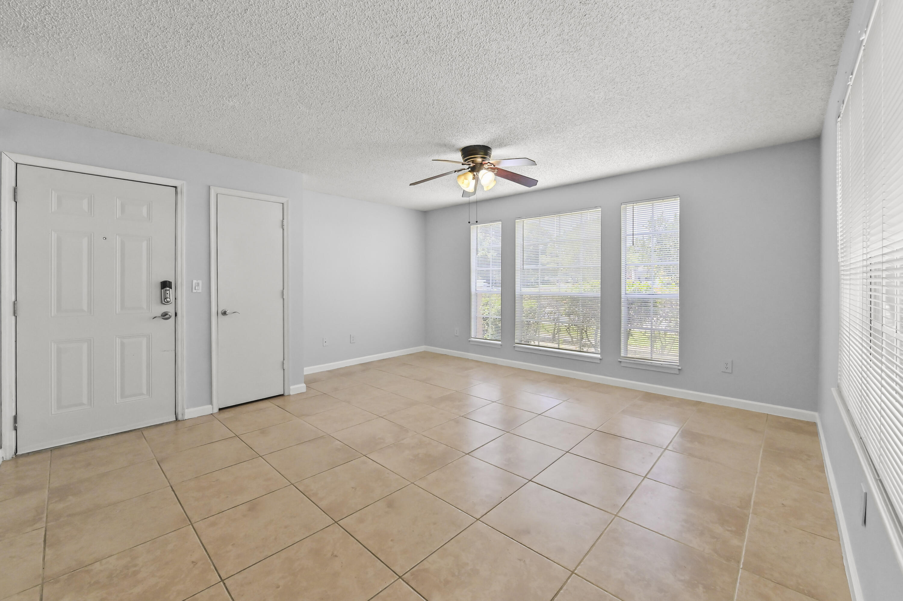 BAHIA AT DELRAY CONDO - Residential Lease