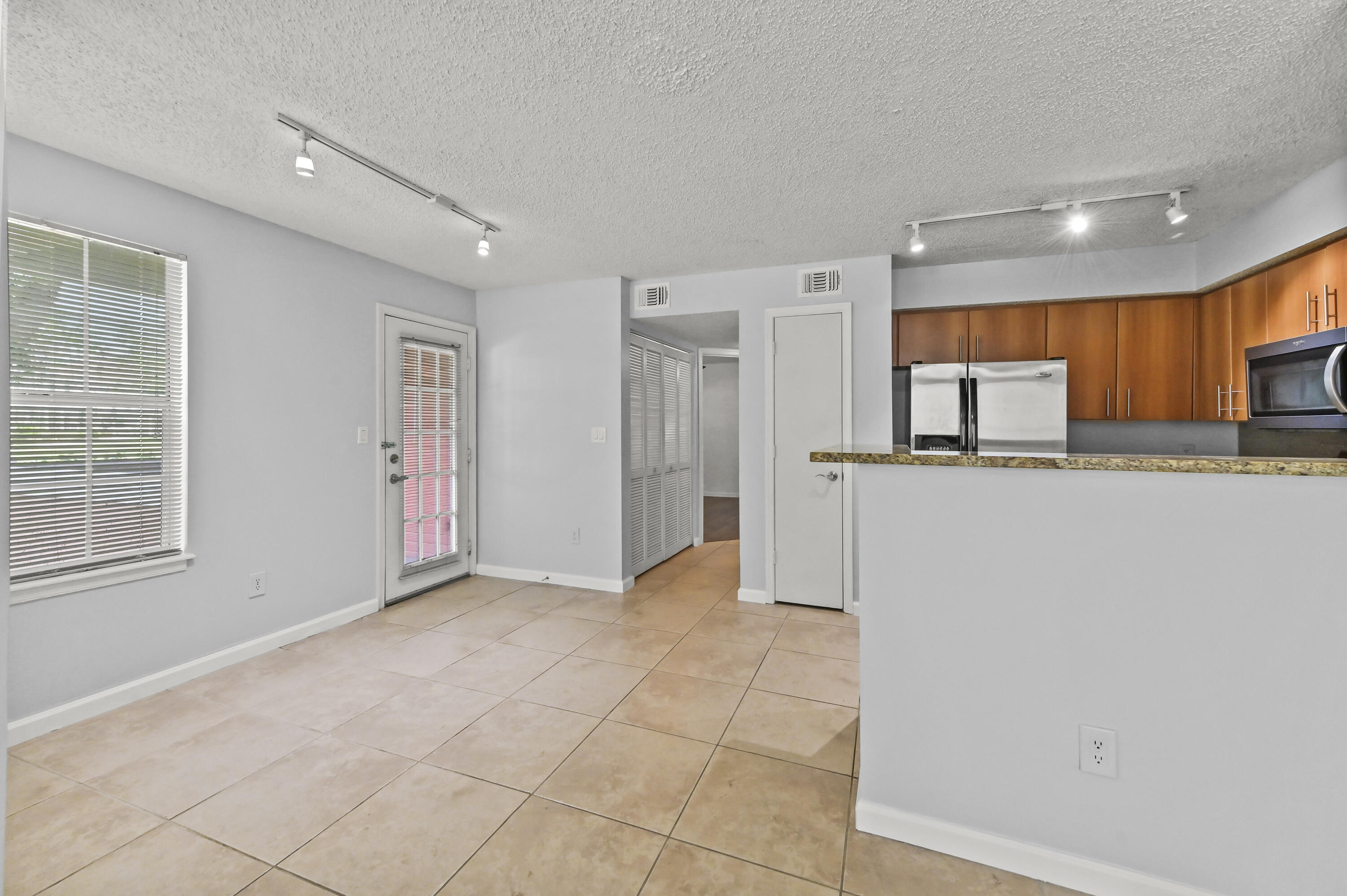 BAHIA AT DELRAY CONDO - Residential Lease