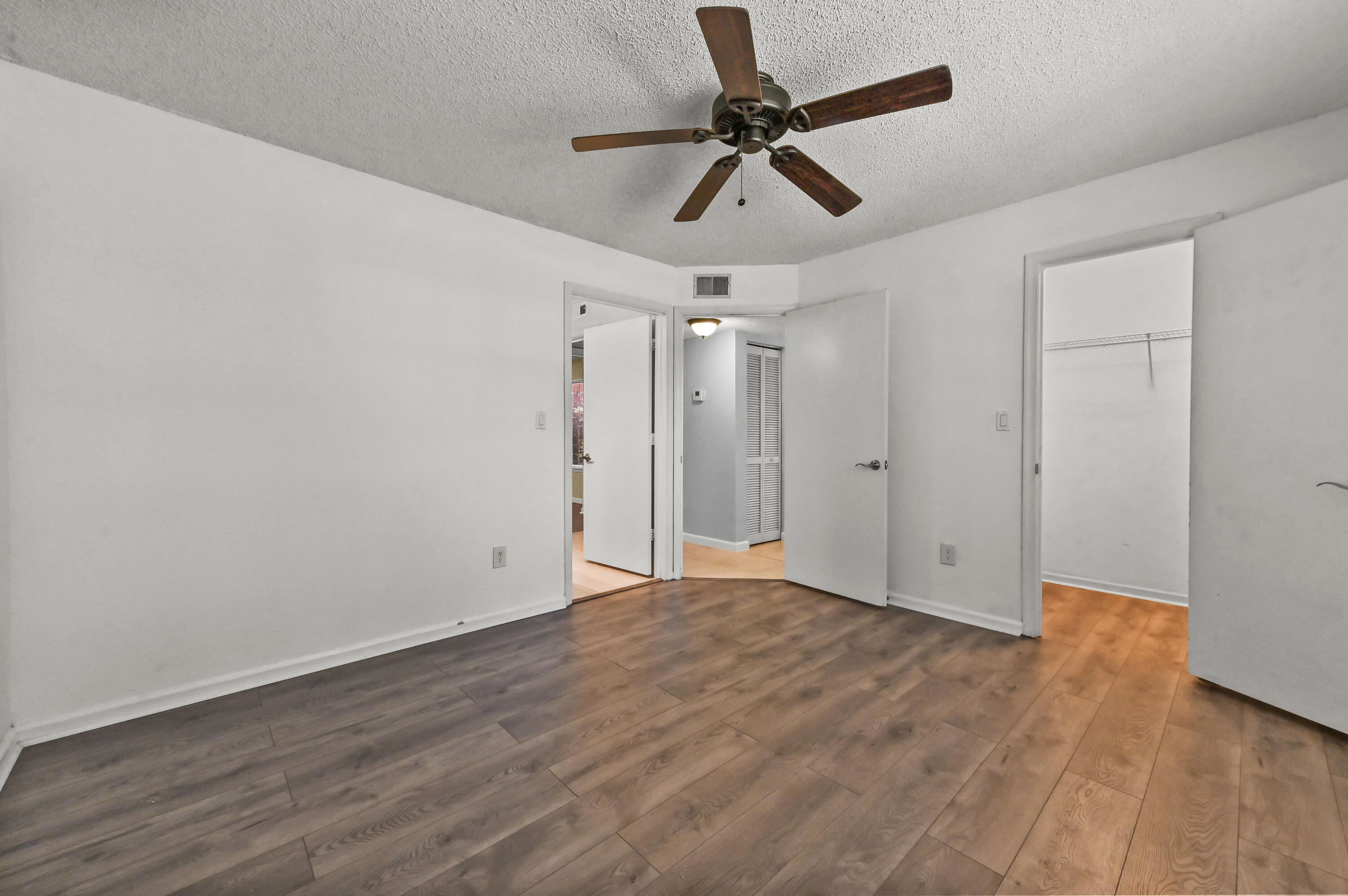 BAHIA AT DELRAY CONDO - Residential Lease