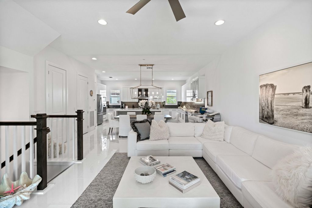 Photo of 3024 Franklin Place, Palm Beach Gardens, FL 33418 (MLS # B26010151)