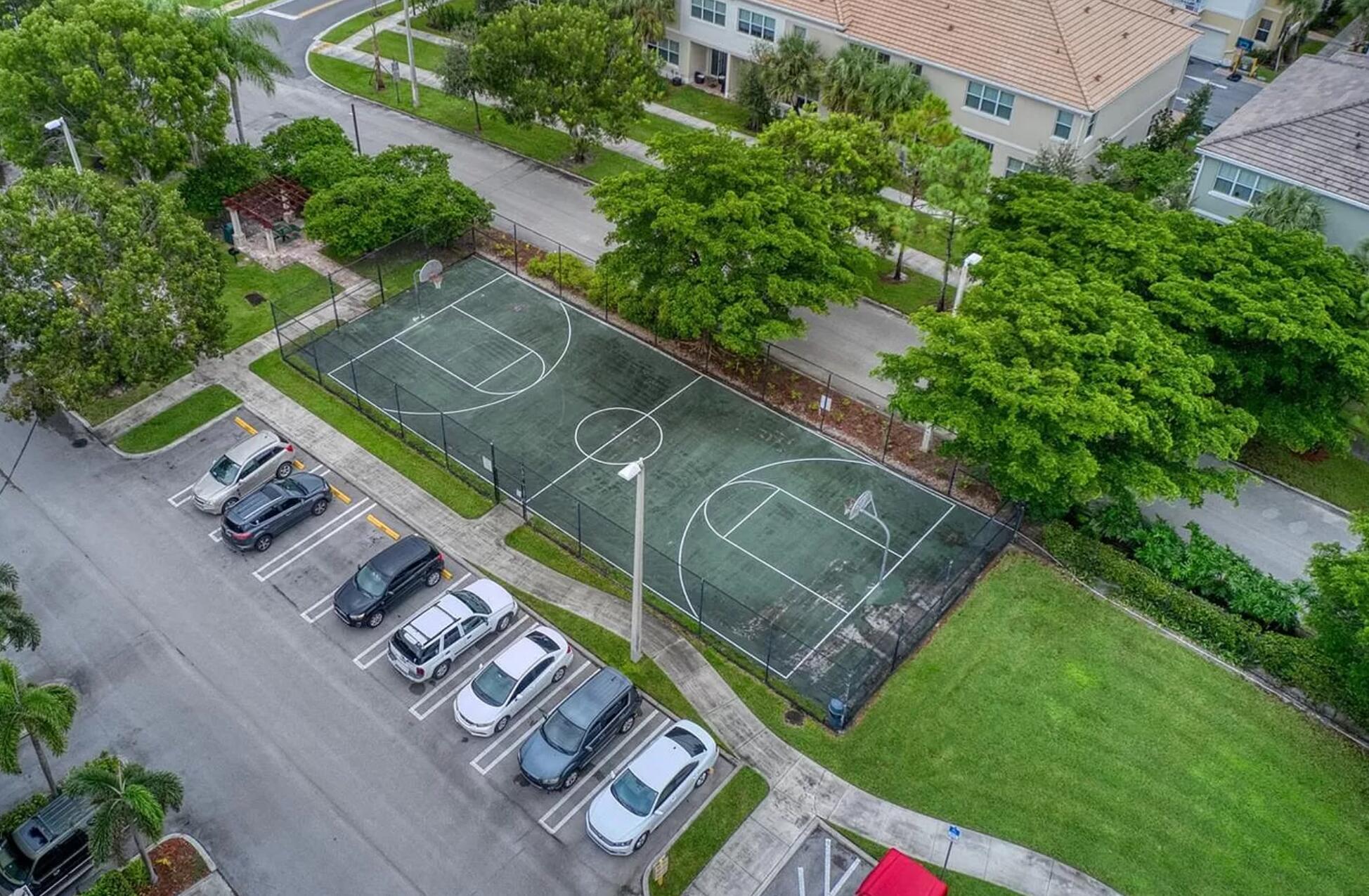 GRAND VIEW AT CRESTWOOD C - Residential Lease