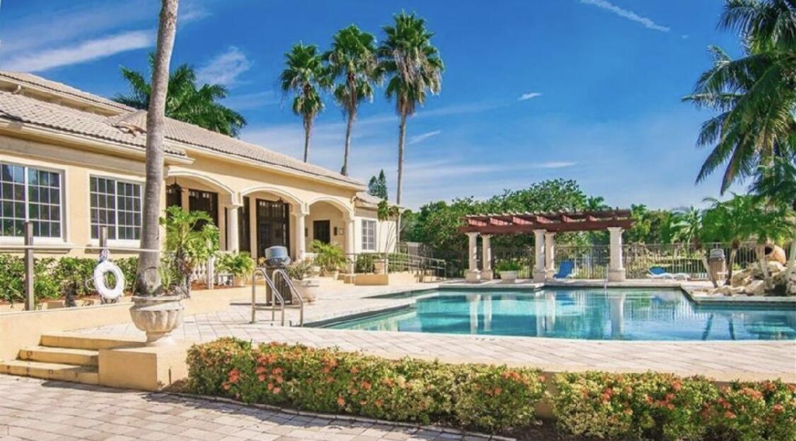 GRAND VIEW AT CRESTWOOD CONDOMINIUM - Residential Lease