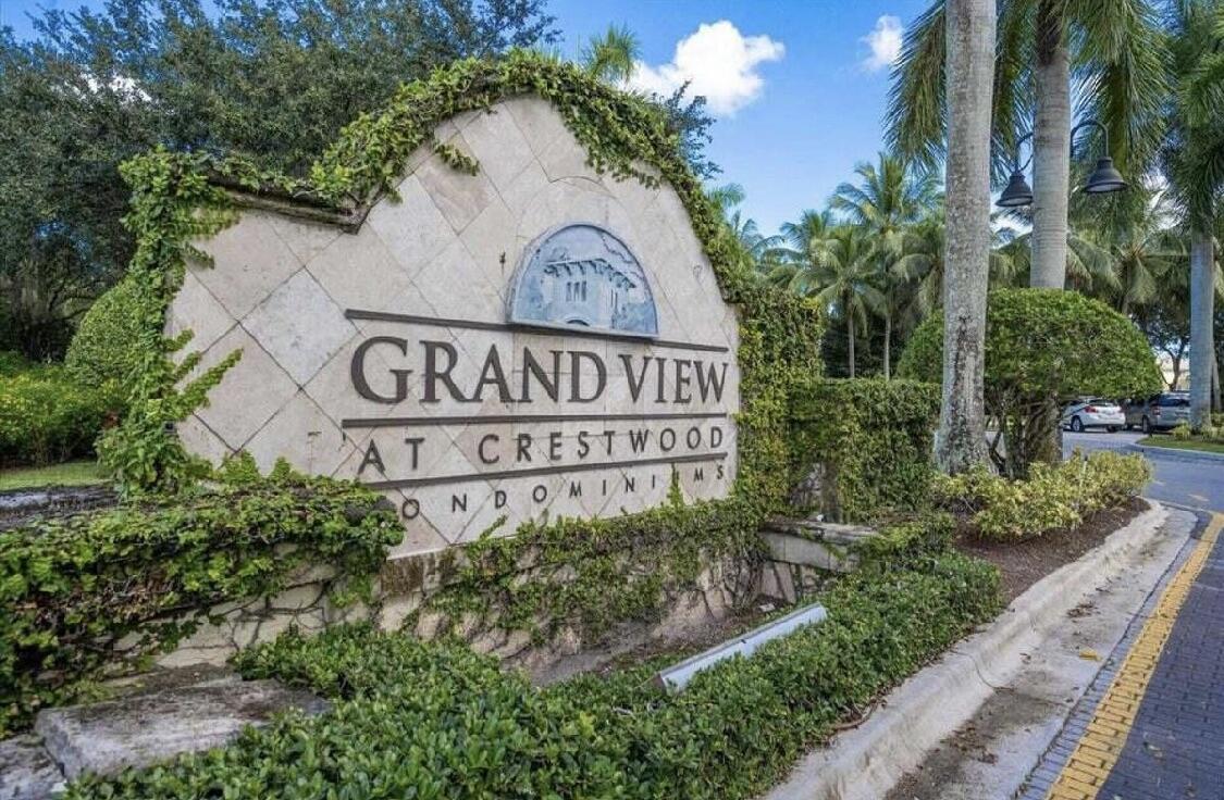 GRAND VIEW AT CRESTWOOD CONDOMINIUM - Residential Lease