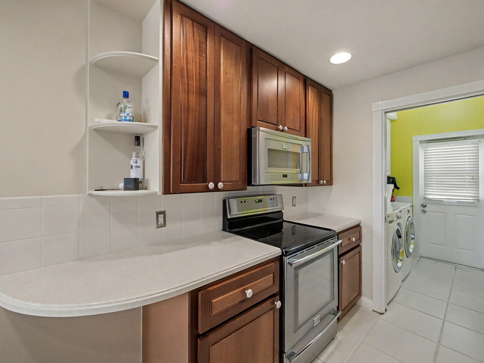 CHARLESTON COURT AT ABACOA PH 2 - Residential Lease