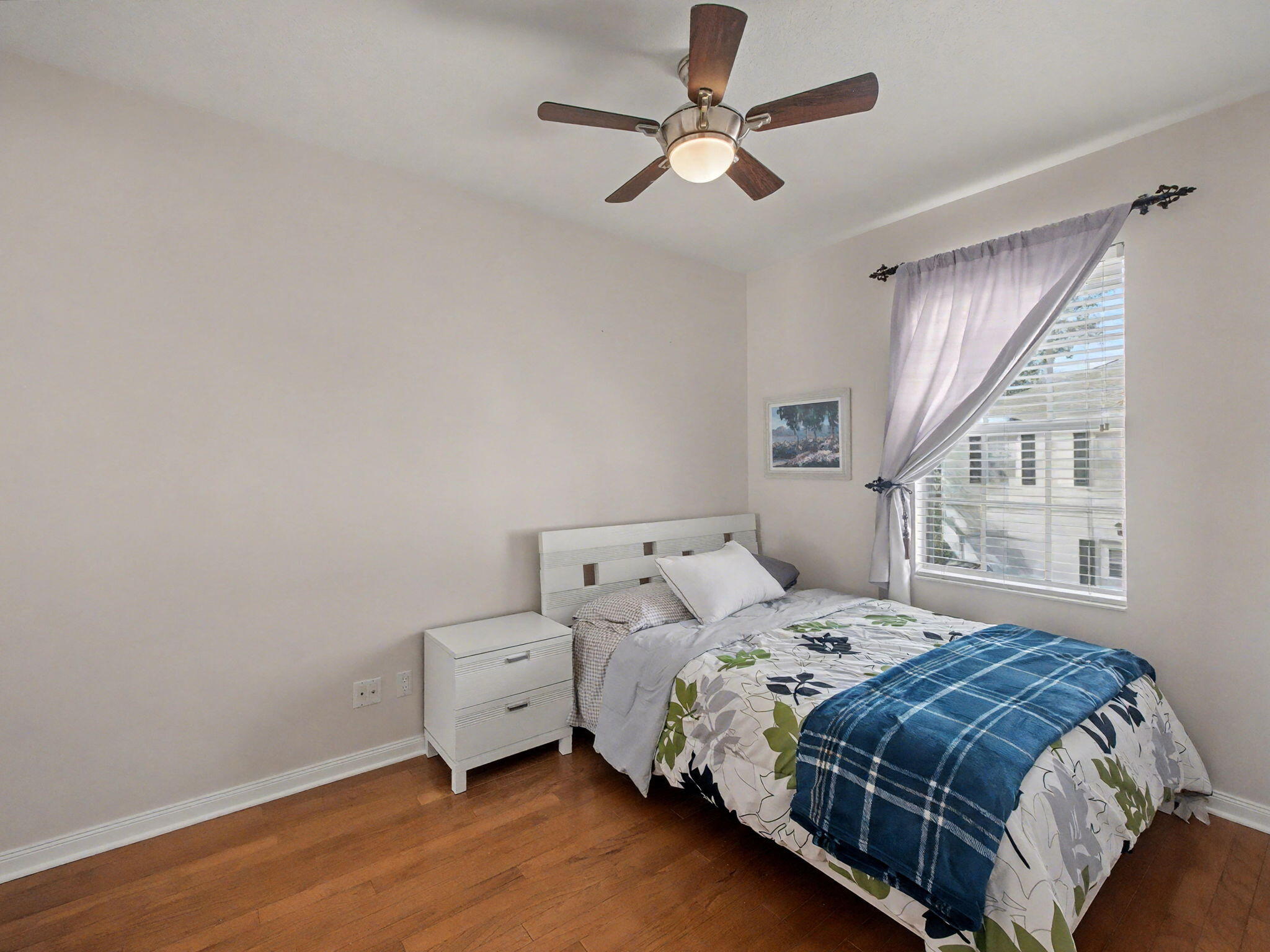 CHARLESTON COURT AT ABACOA PH 2 - Residential Lease