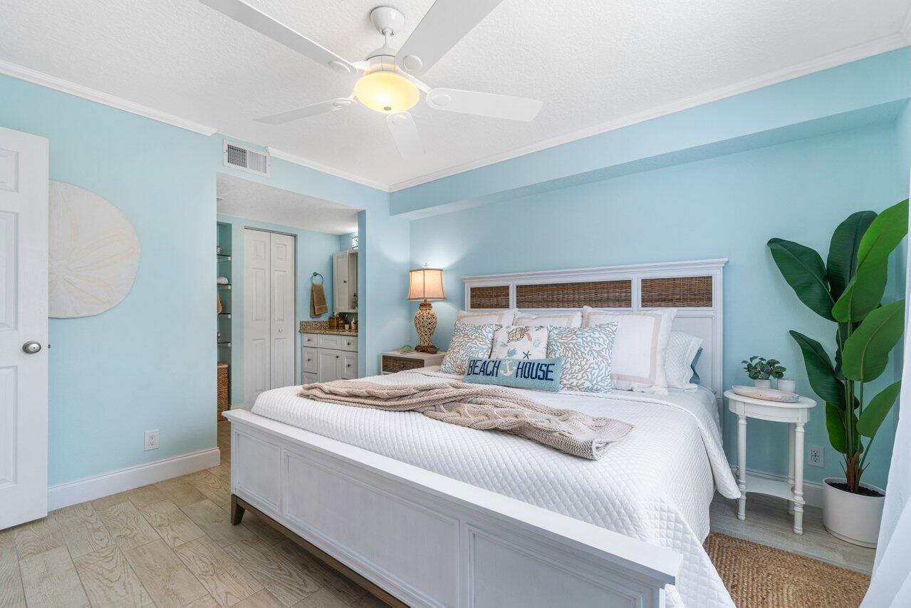 BAY REACH CONDO - Residential