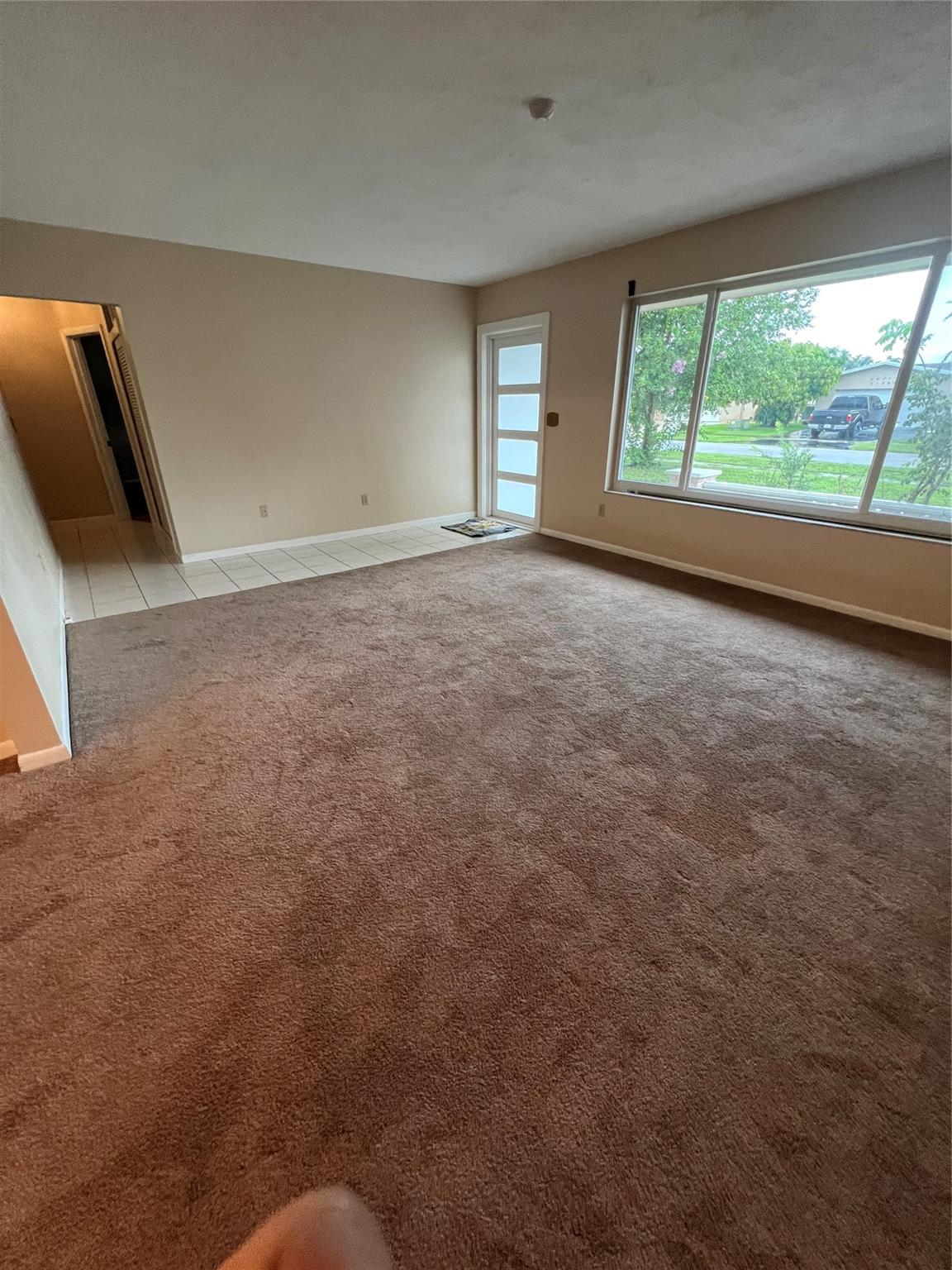 PEMBROKE LAKES SEC 4 - Residential Lease