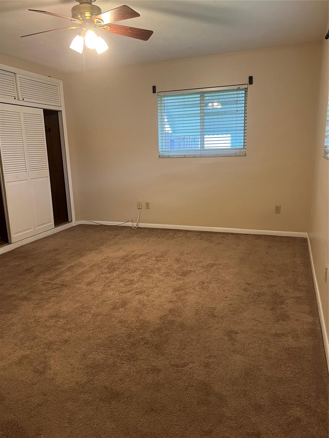 PEMBROKE LAKES SEC 4 - Residential Lease