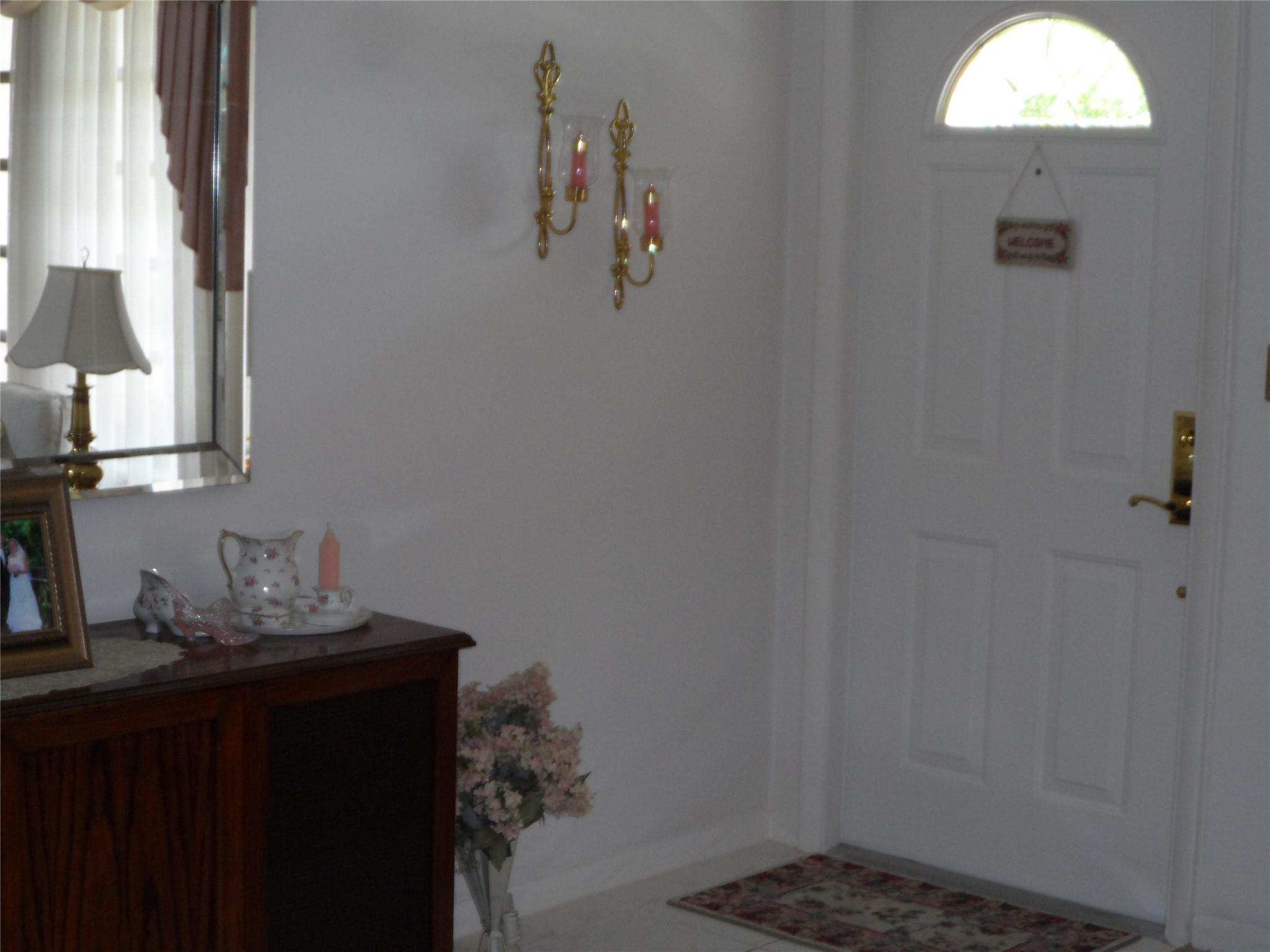 PEMBROKE LAKES SEC 4 - Residential Lease