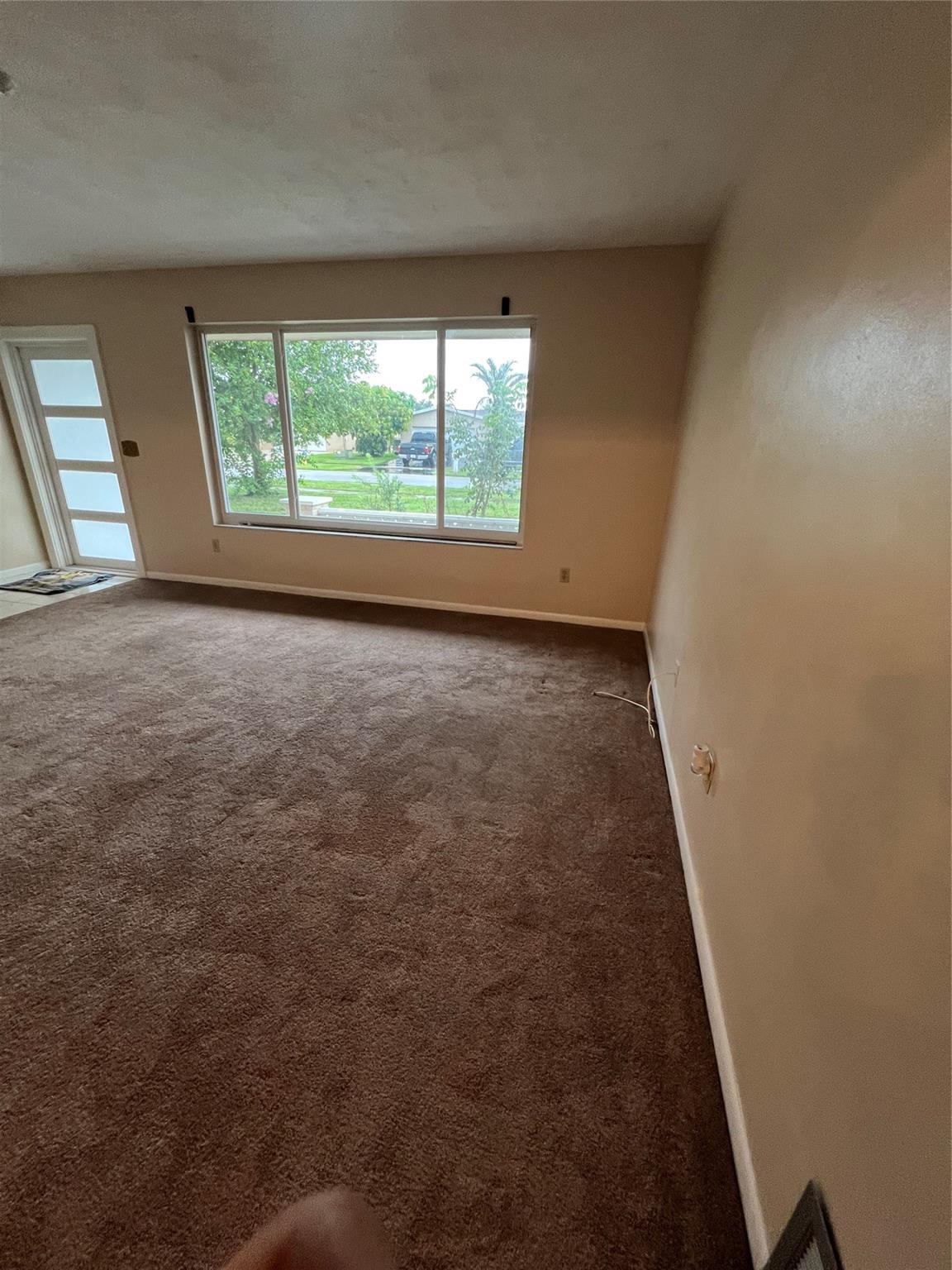 PEMBROKE LAKES SEC 4 - Residential Lease
