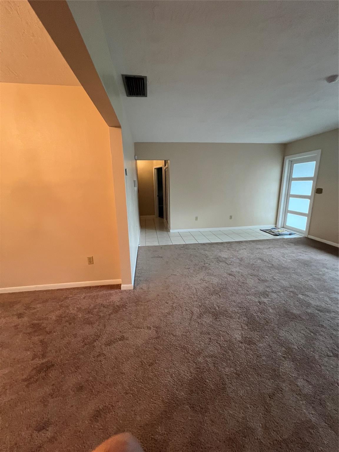 PEMBROKE LAKES SEC 4 - Residential Lease