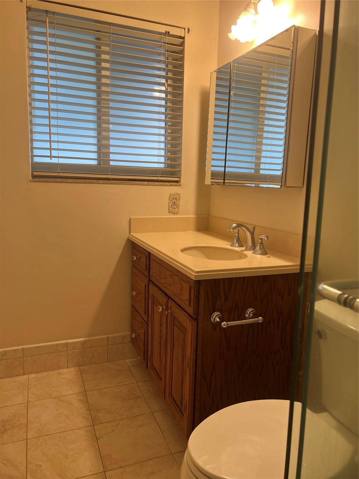 PEMBROKE LAKES SEC 4 - Residential Lease