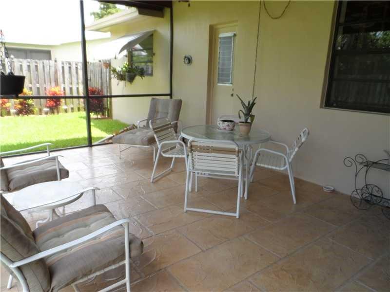 PEMBROKE LAKES SEC 4 - Residential Lease