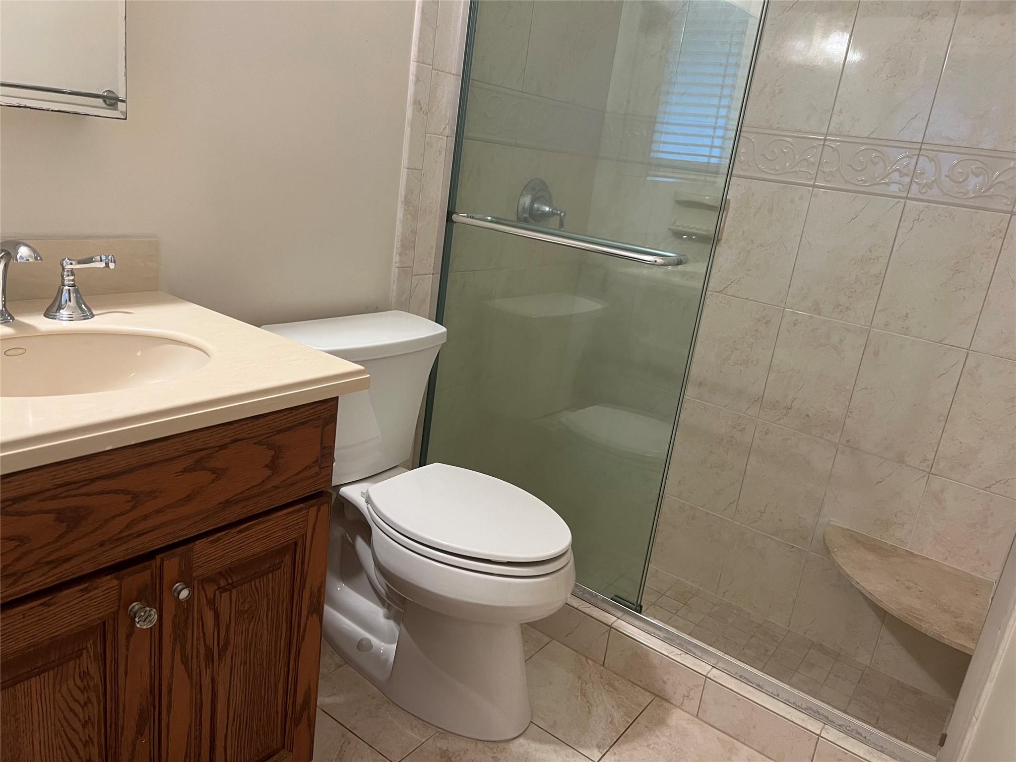 PEMBROKE LAKES SEC 4 - Residential Lease