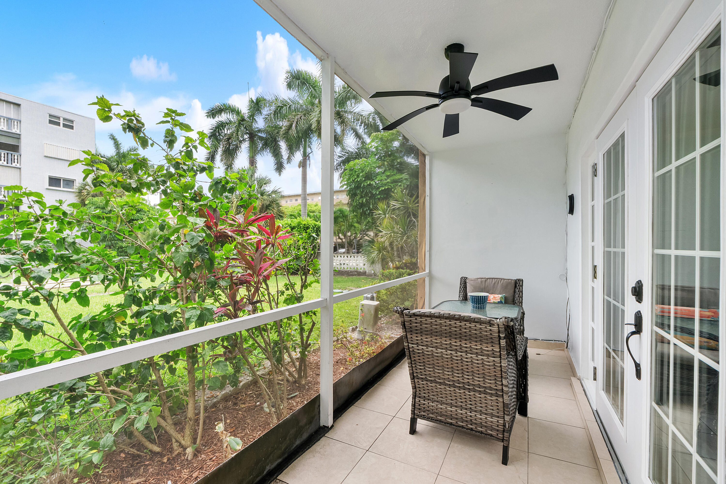 MEADOWBROOK TOWERS CONDO - Residential