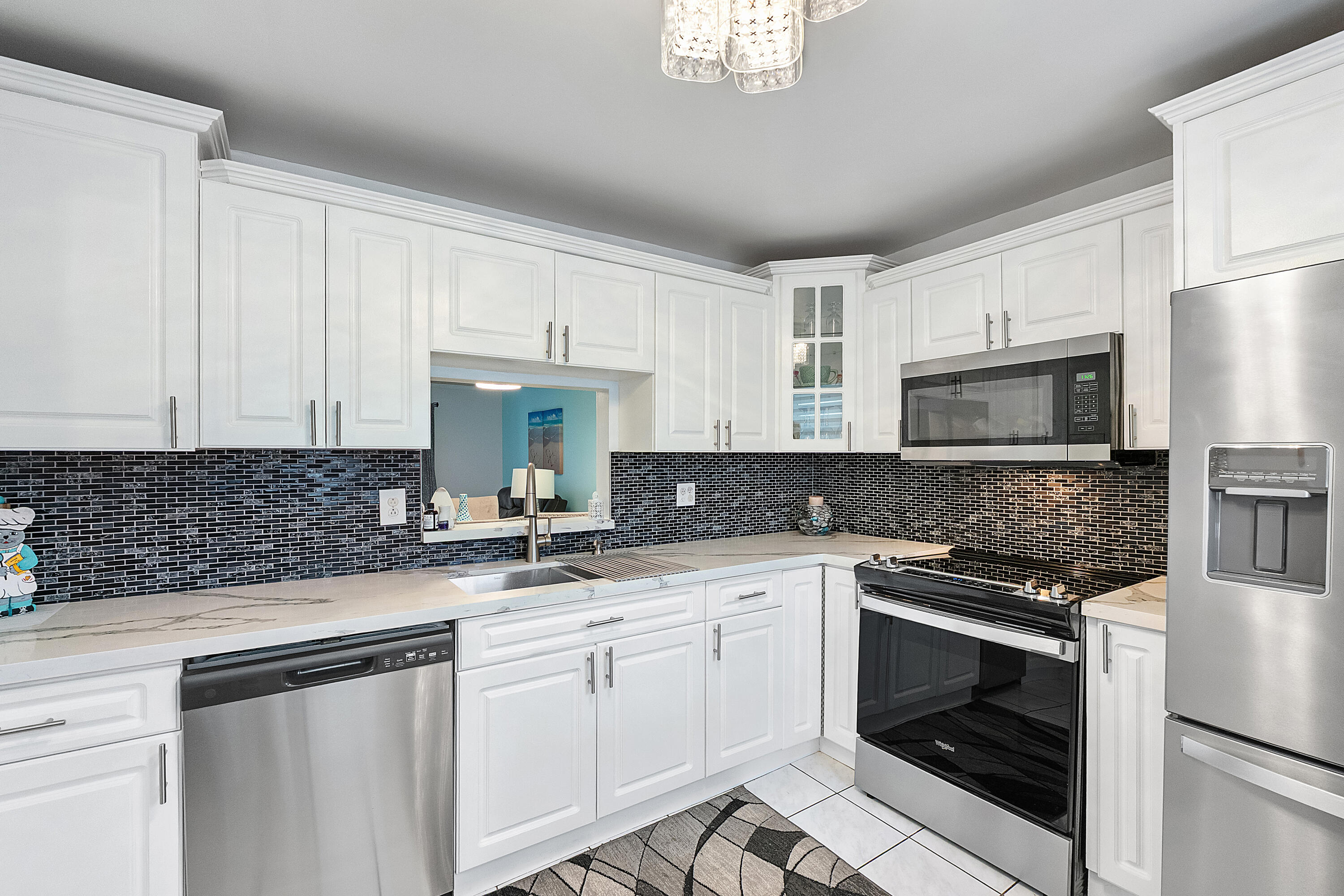219 NE 14th Avenue 107