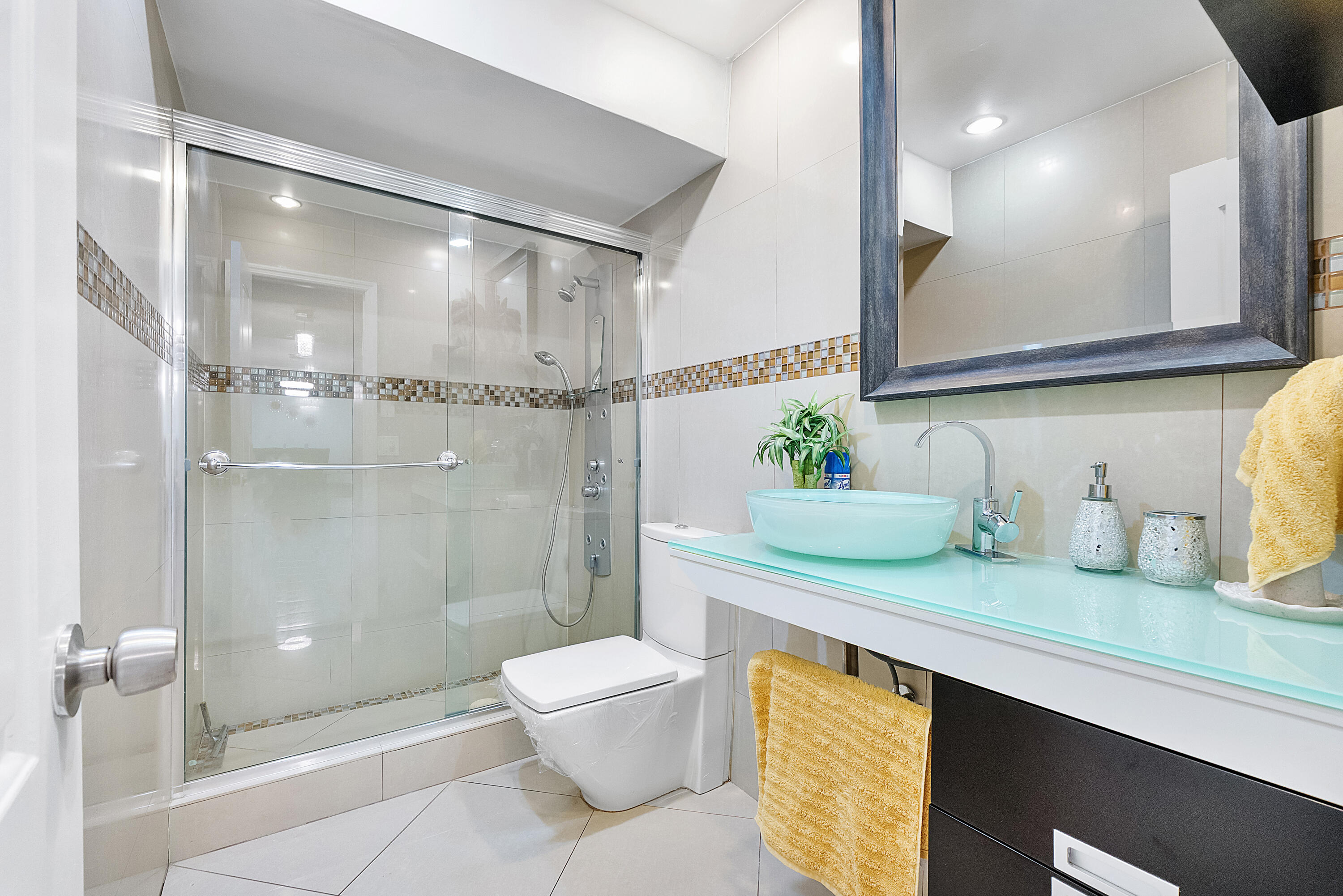 MEADOWBROOK TOWERS CONDO - Residential