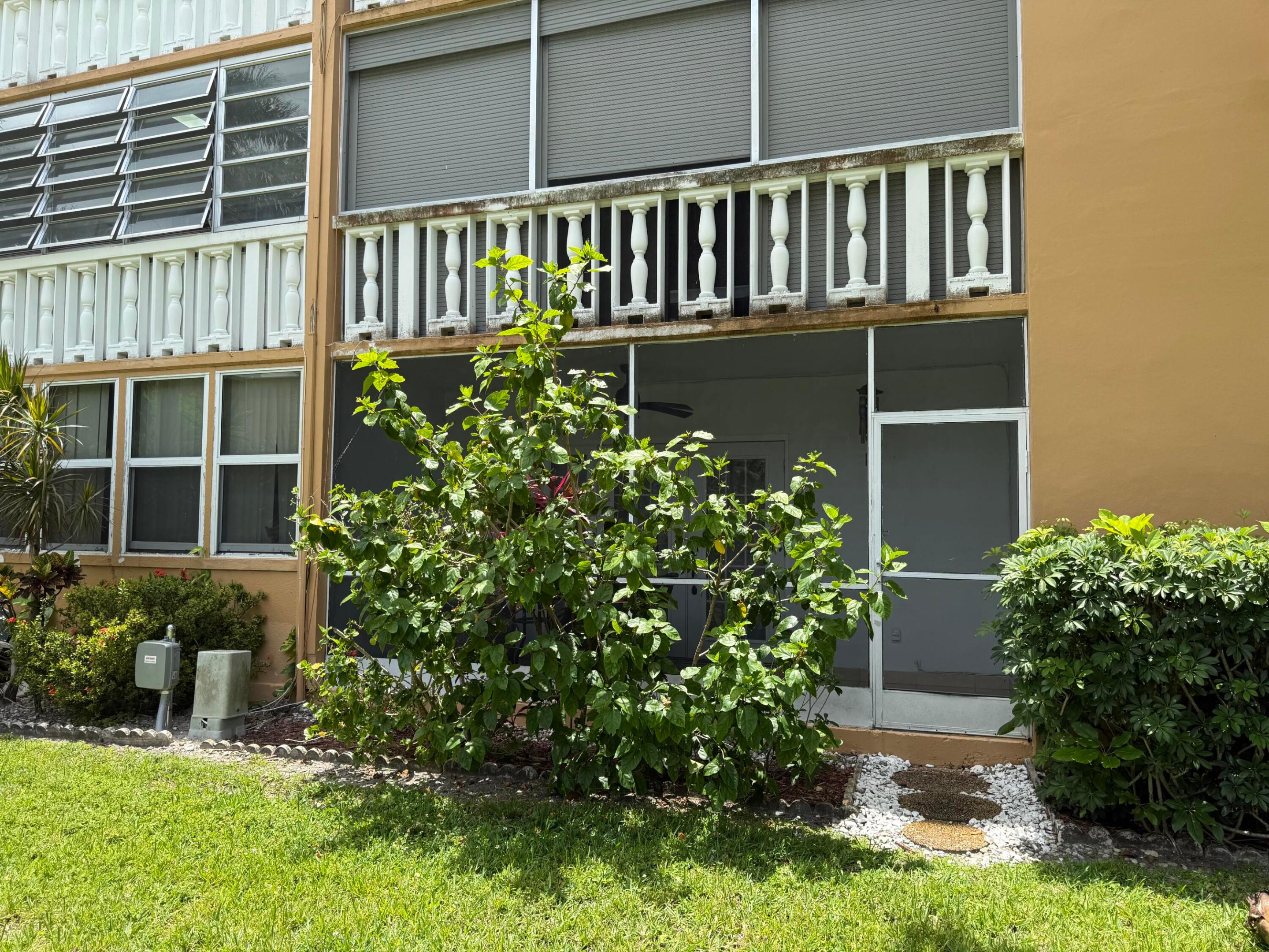 MEADOWBROOK TOWERS CONDO - Residential