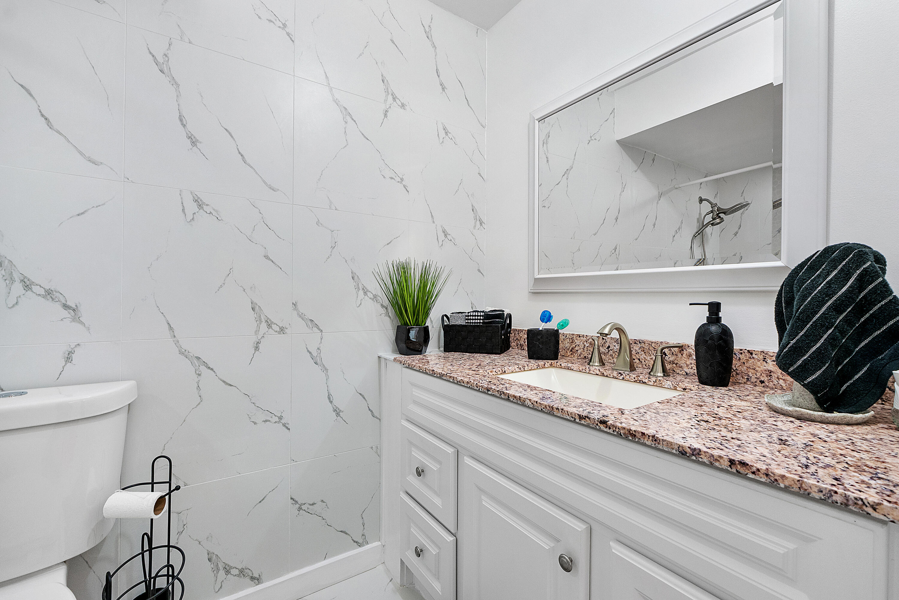 MEADOWBROOK TOWERS CONDO - Residential