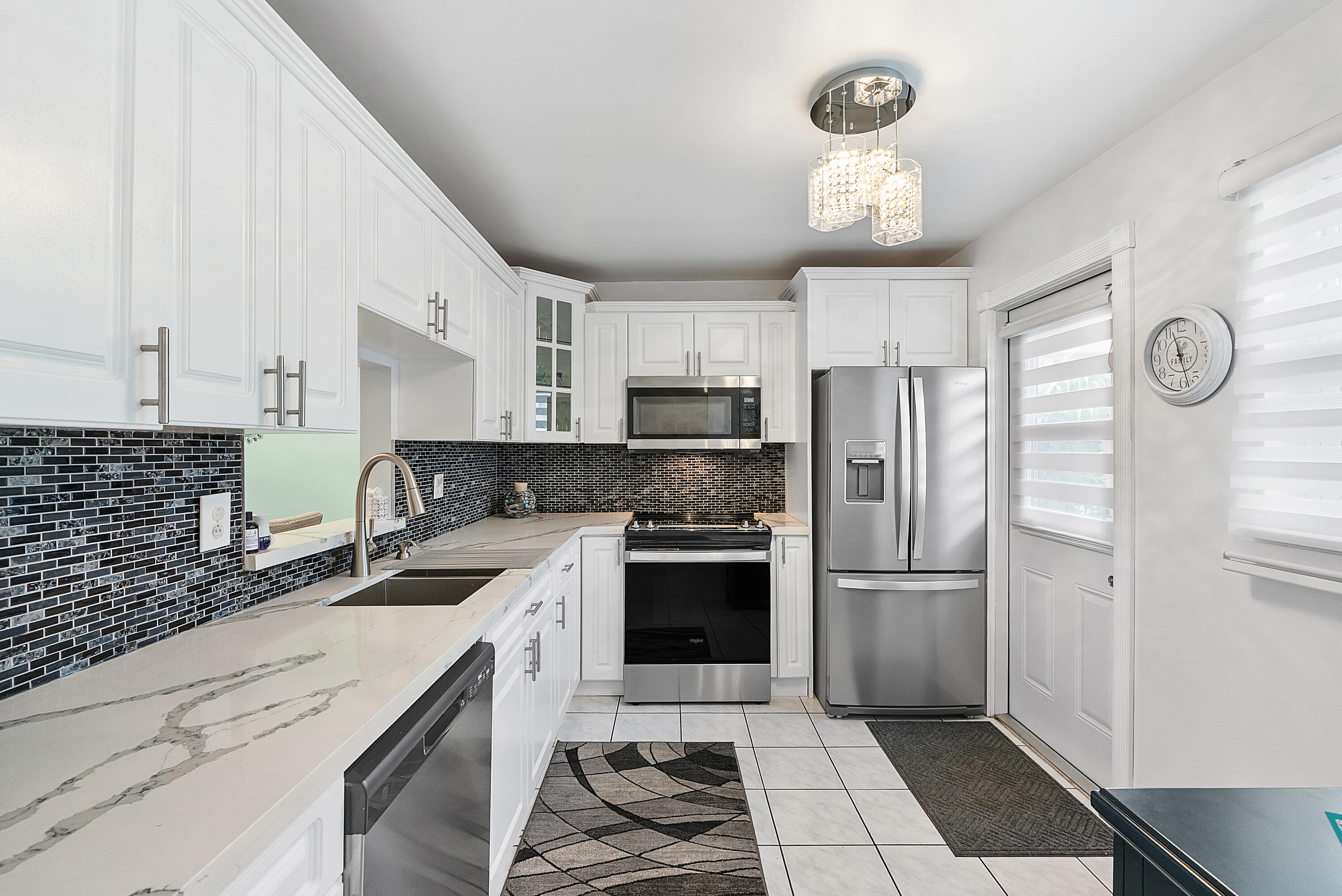 MEADOWBROOK TOWERS CONDO - Residential