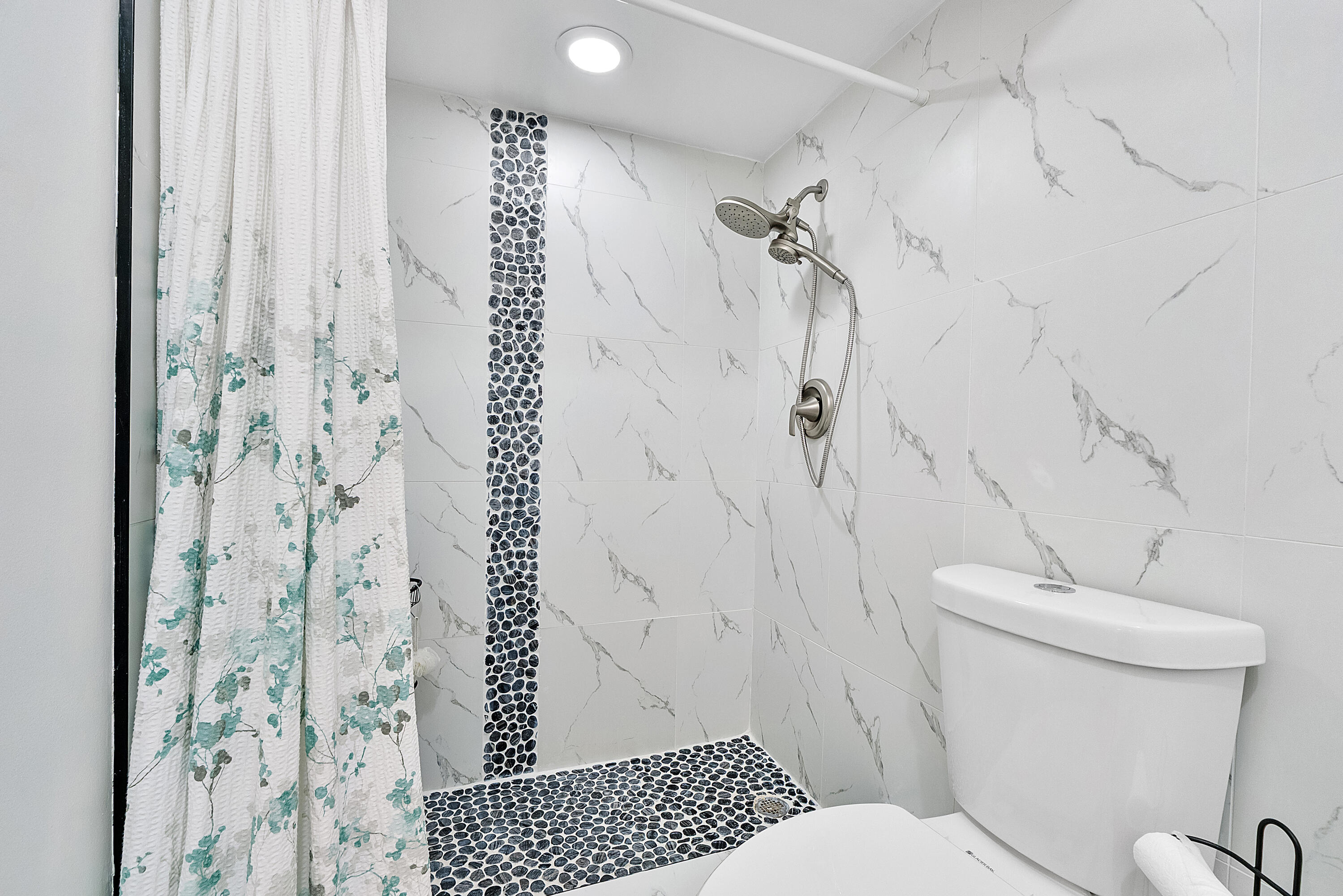 MEADOWBROOK TOWERS CONDO - Residential