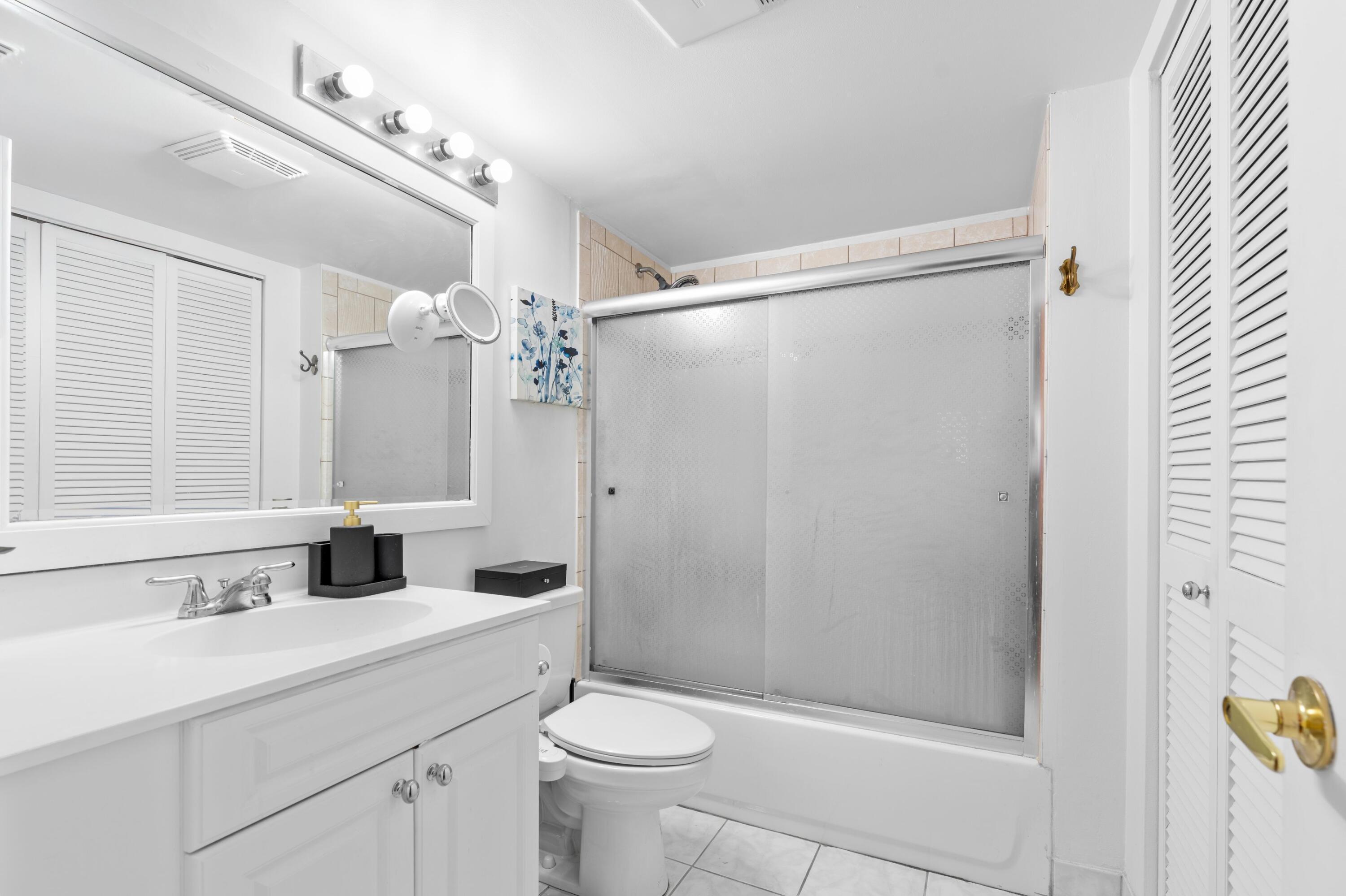 BOCA TEECA CONDO 2 - Residential Lease