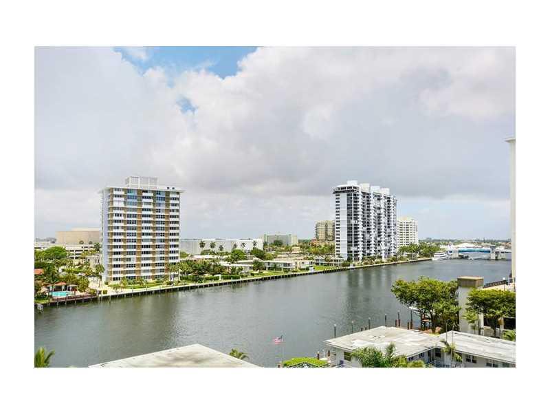 LA RIVE - Residential