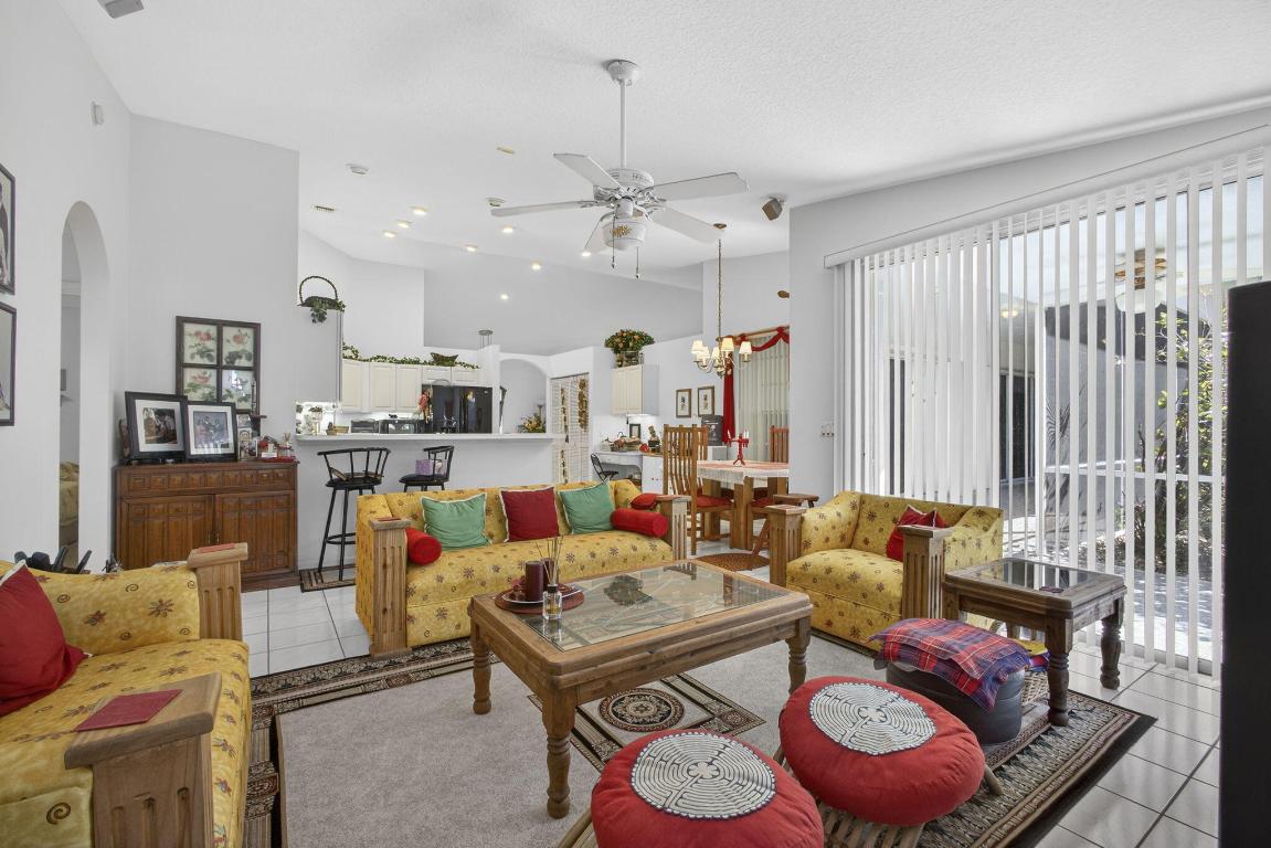 LAKEFIELD OF THE LANDINGS AT WELLINGTON 3A - Residential