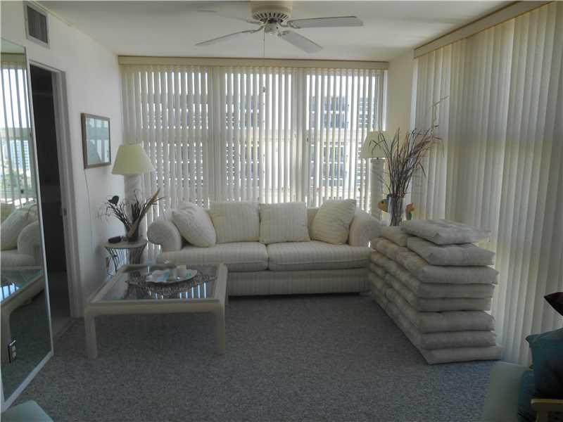 SILVER THATCH - Residential