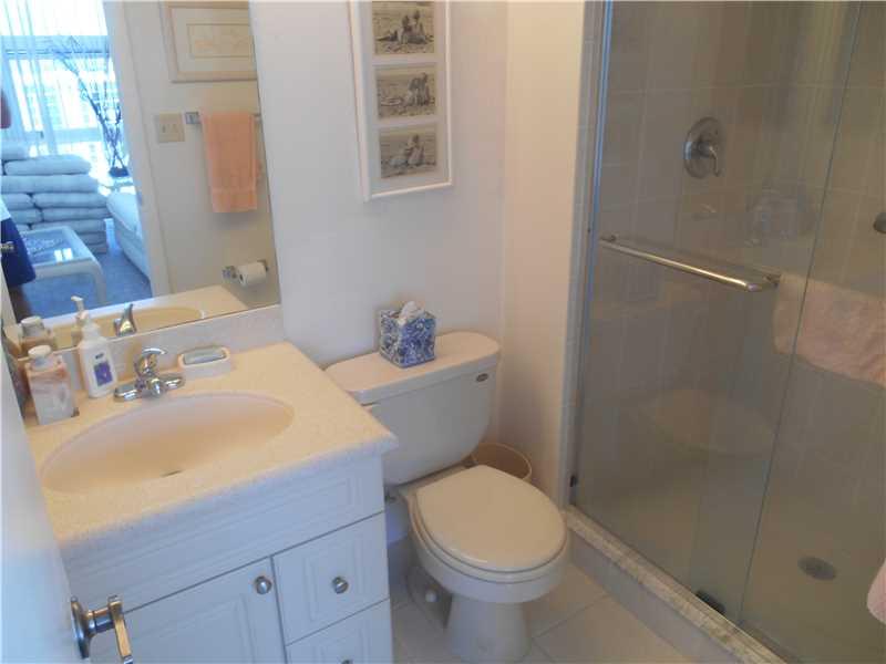 SILVER THATCH - Residential