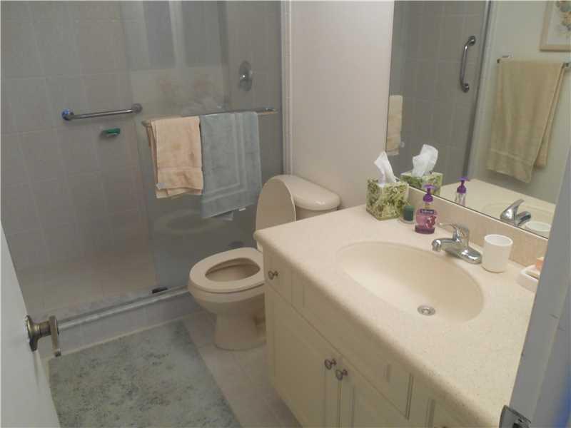 SILVER THATCH - Residential