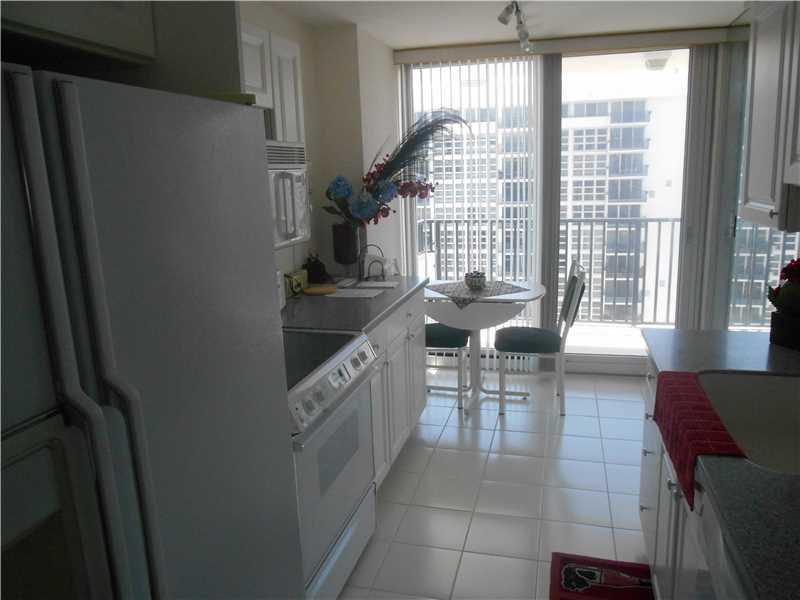 SILVER THATCH - Residential