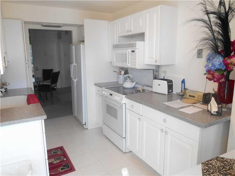 SILVER THATCH - Residential