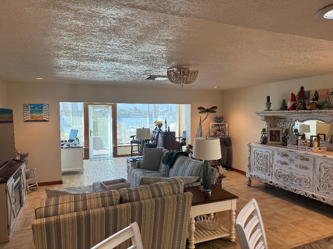 VILLAS OF FABOR COVE - Residential Lease