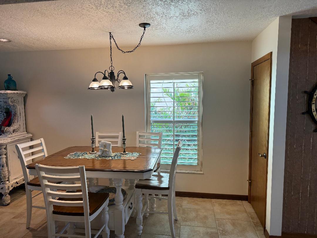 VILLAS OF FABOR COVE - Residential Lease