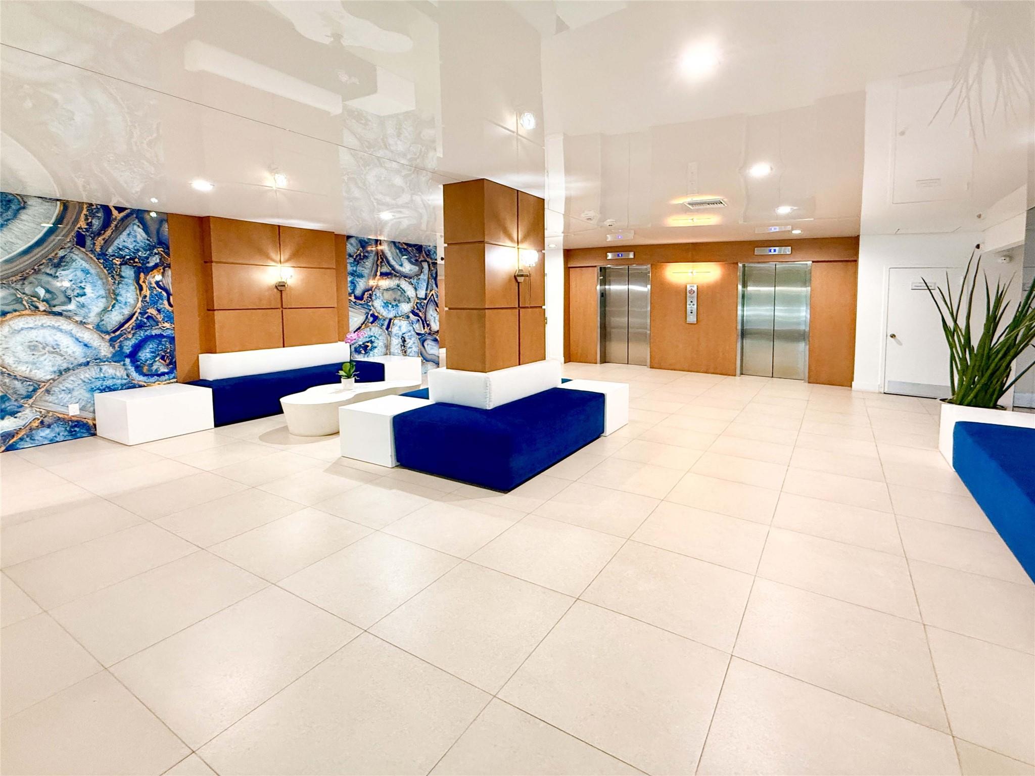 1800 N Andrews Ave 1G