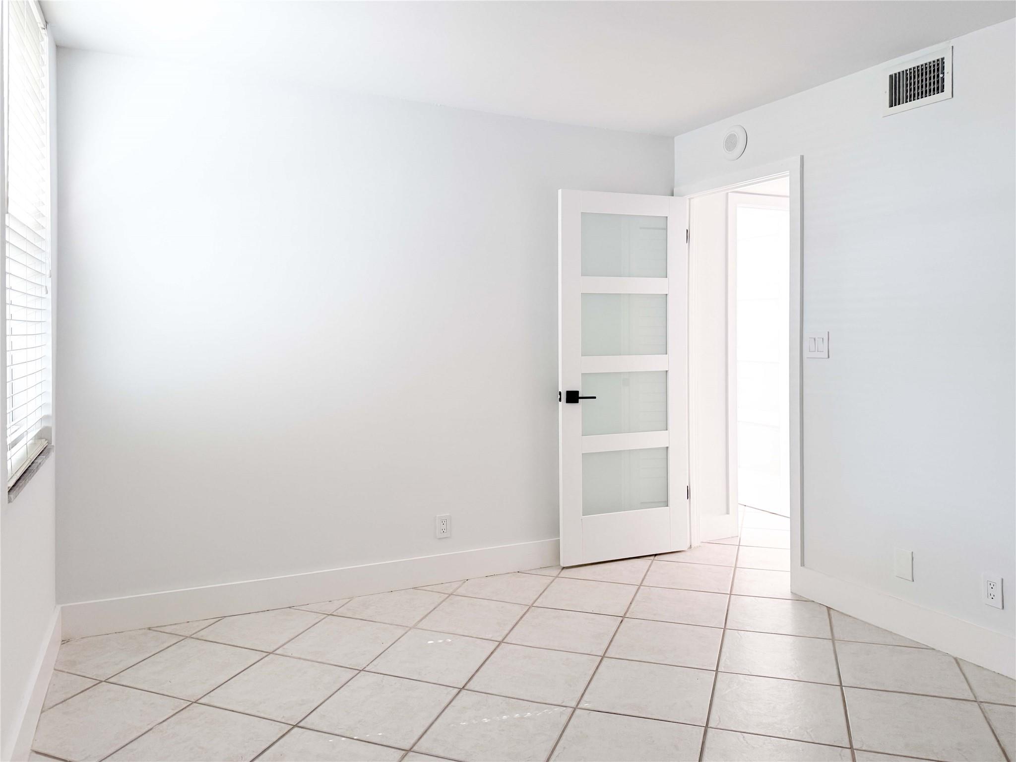 DRAKE TOWER CONDO - Residential