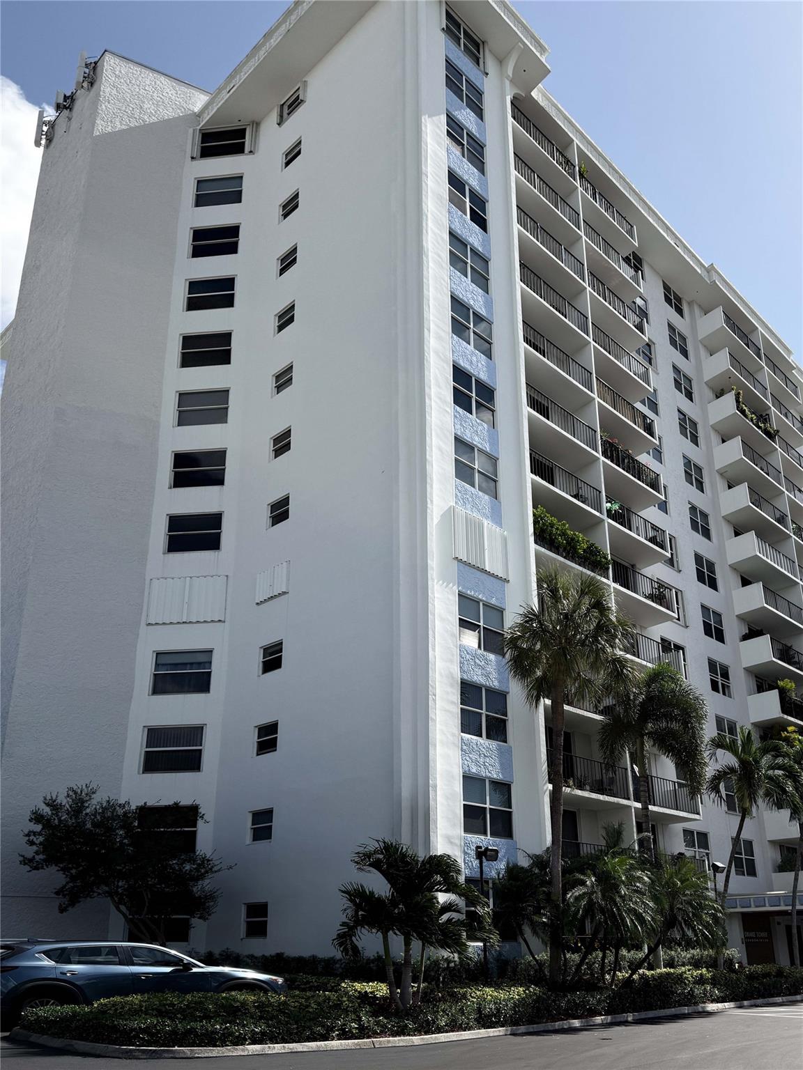 1800 N Andrews Ave 1G